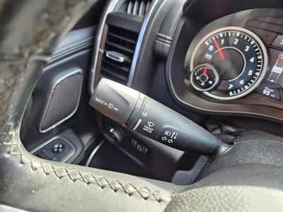 2019 RAM 1500 Laramie Crew Cab 4x2 5'7" Box