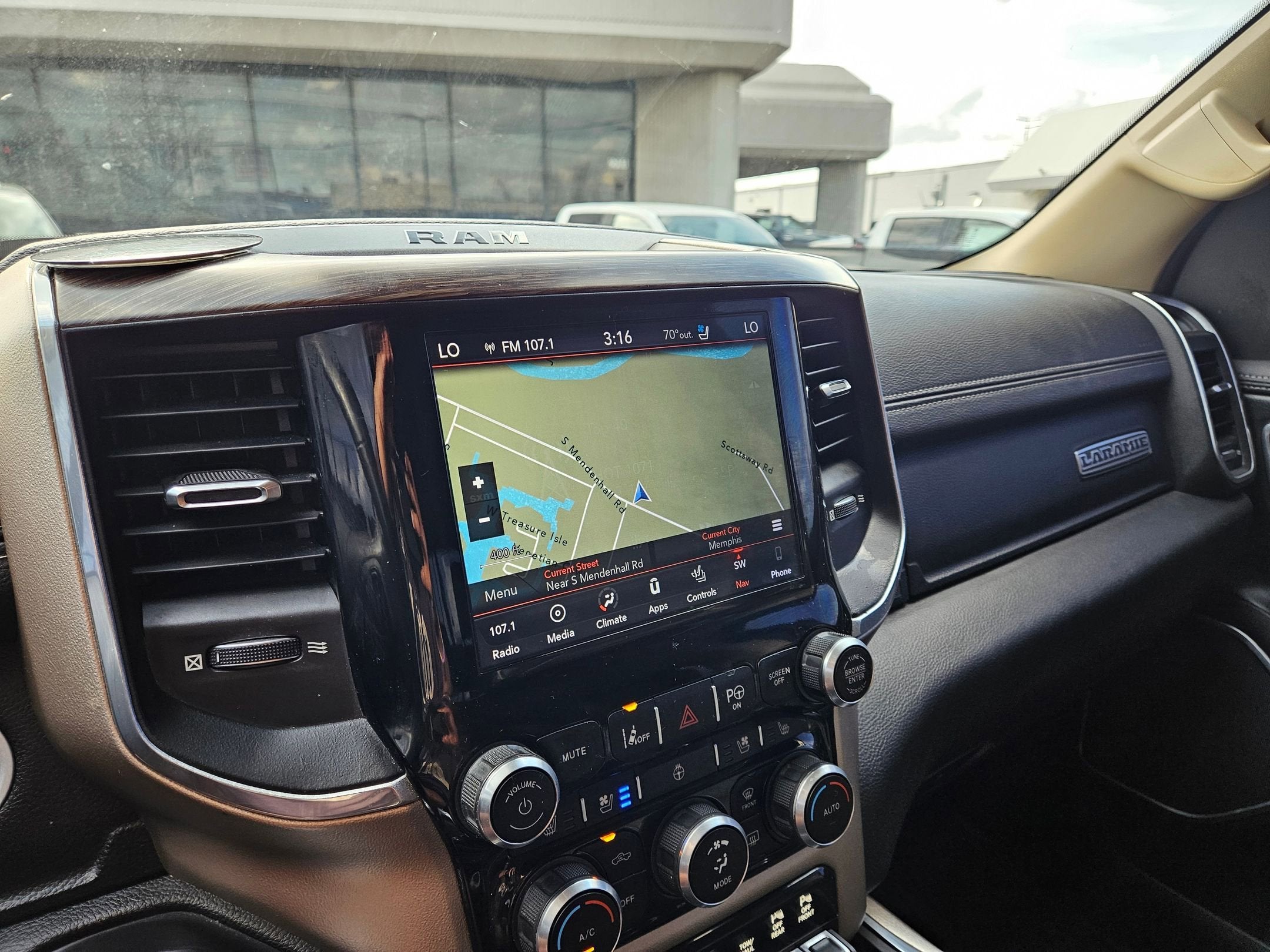 2019 RAM 1500 Laramie Crew Cab 4x2 5'7" Box