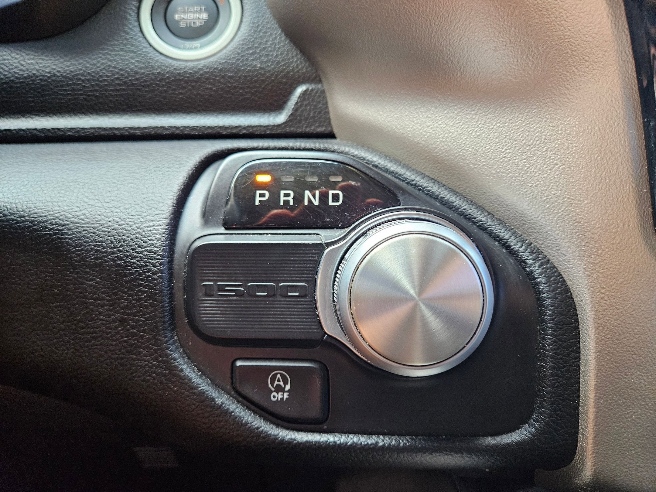 2019 RAM 1500 Laramie Crew Cab 4x2 5'7" Box