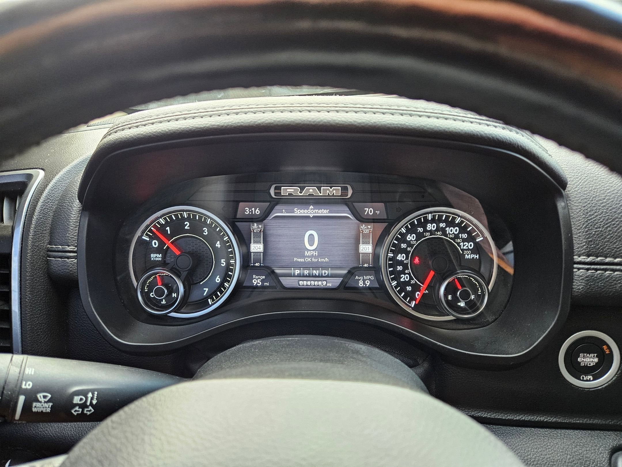 2019 RAM 1500 Laramie Crew Cab 4x2 5'7" Box