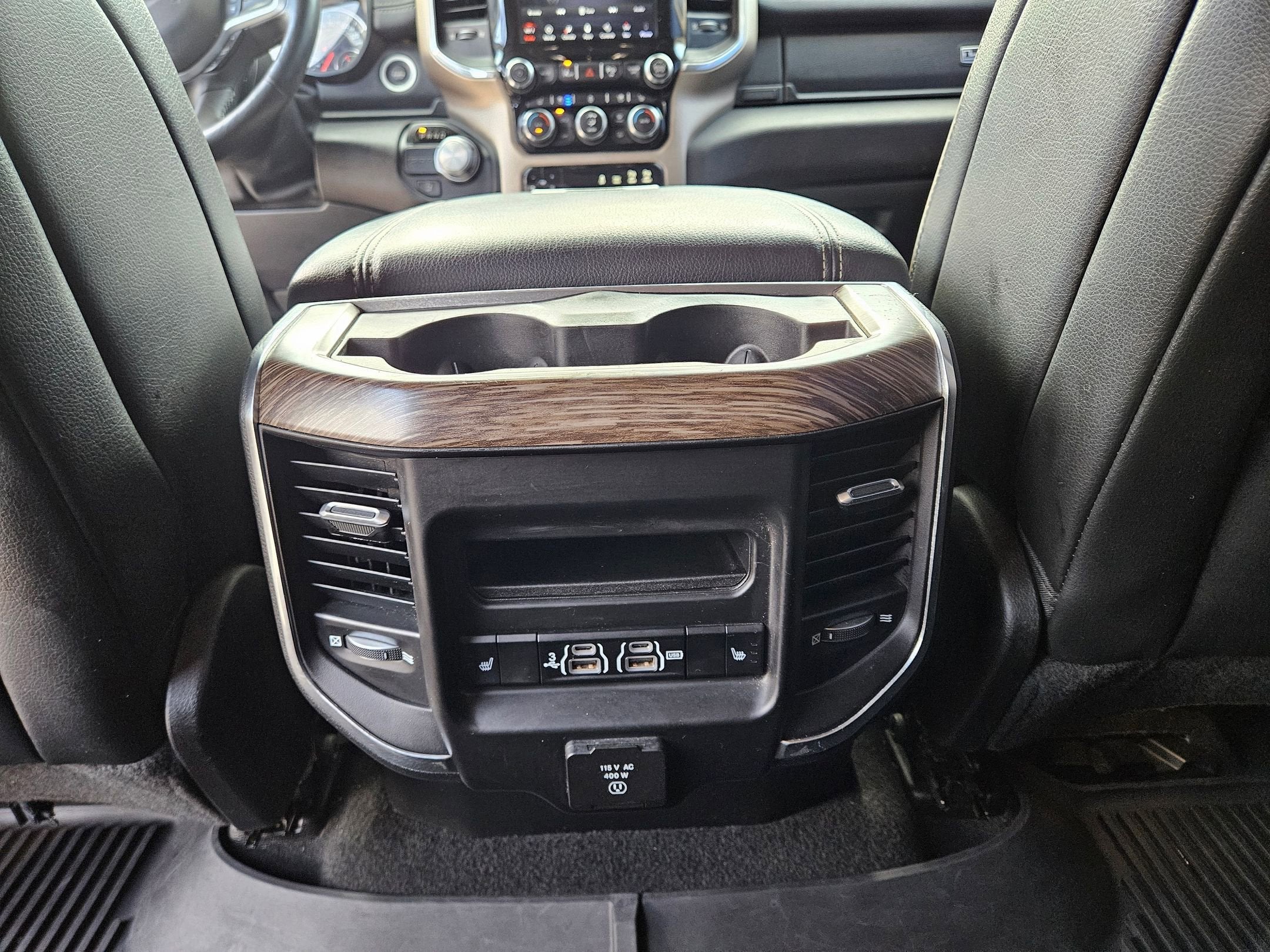 2019 RAM 1500 Laramie Crew Cab 4x2 5'7" Box