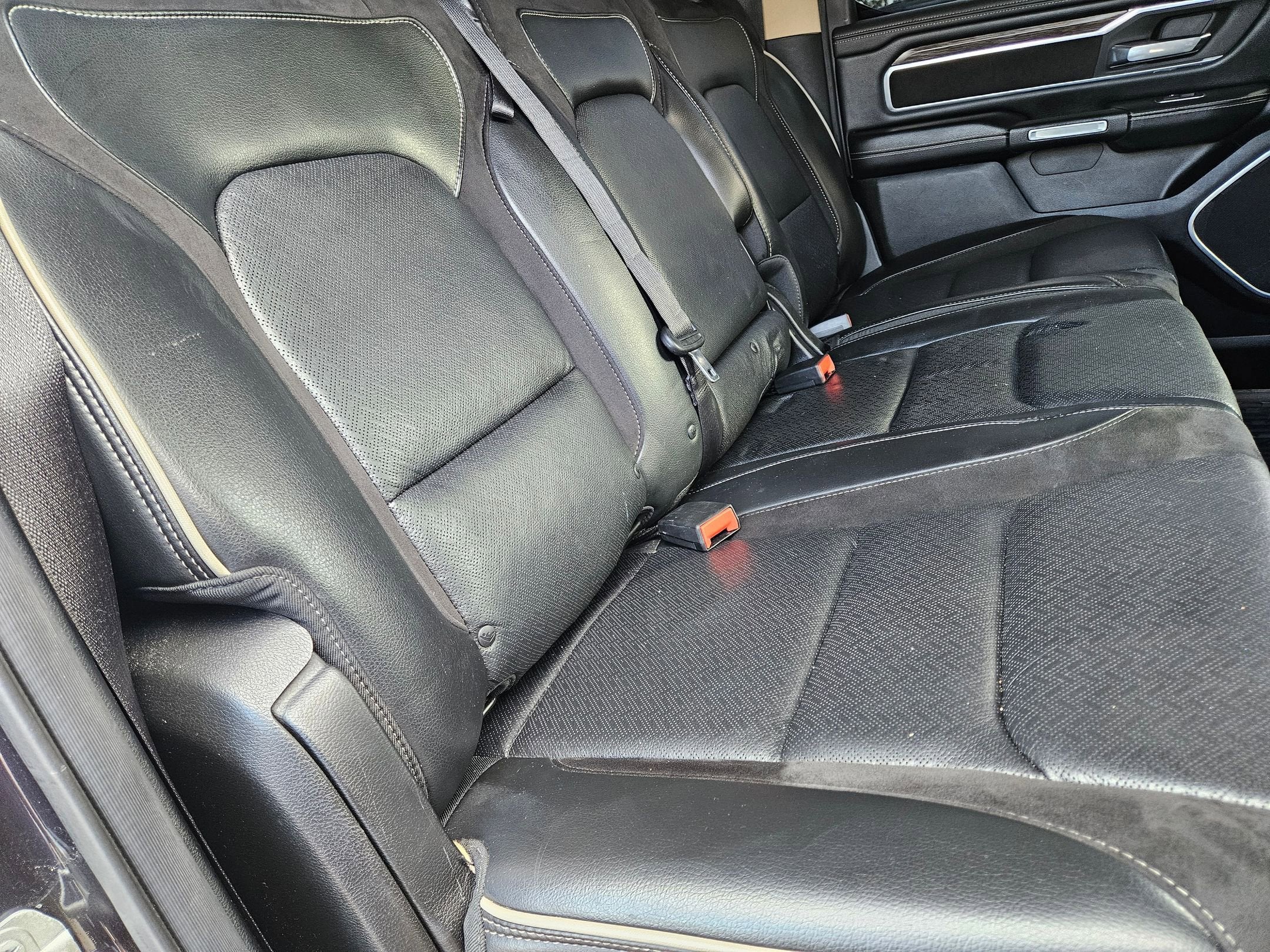 2019 RAM 1500 Laramie Crew Cab 4x2 5'7" Box