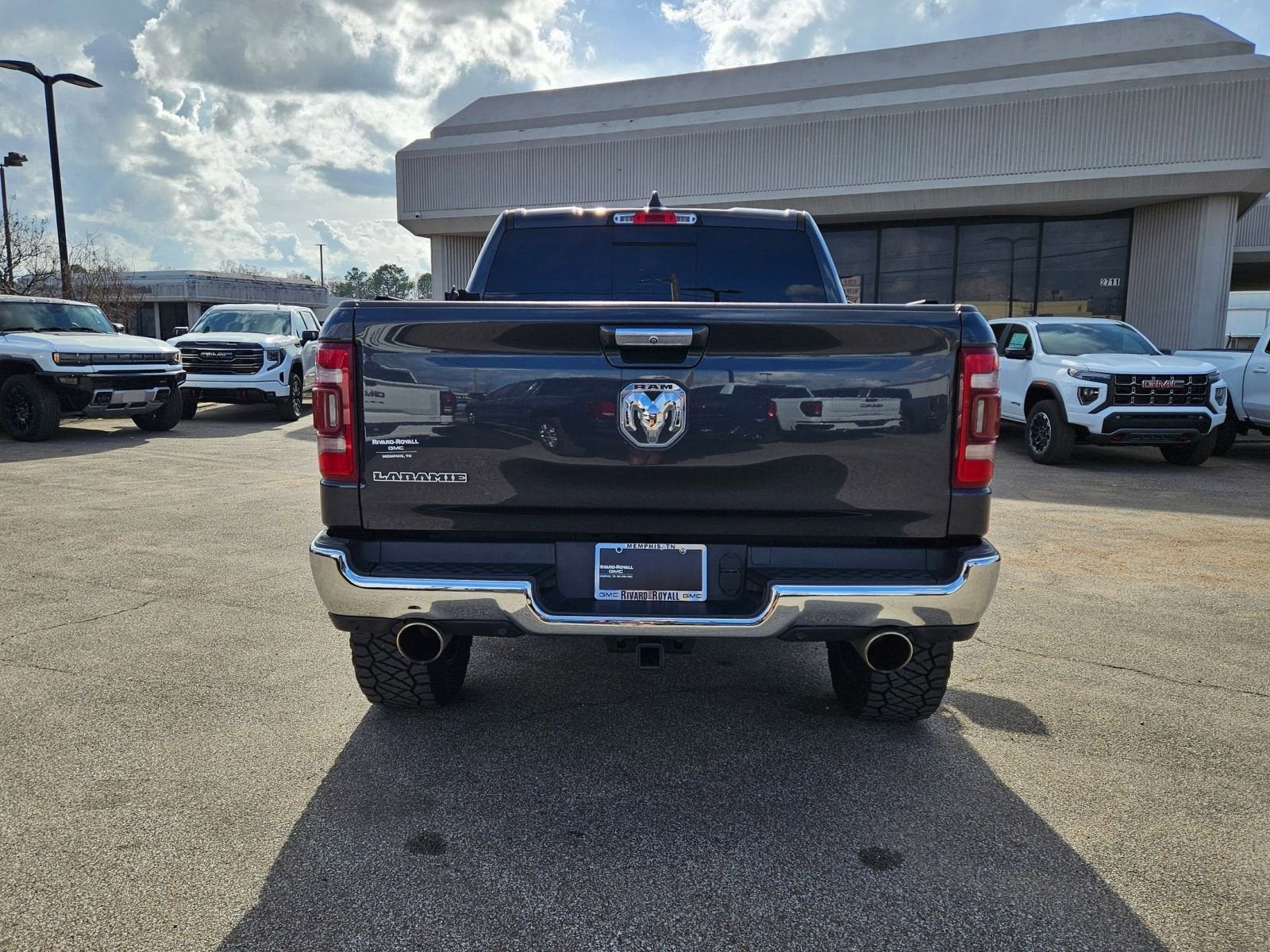 2019 RAM 1500 Laramie Crew Cab 4x2 5'7" Box