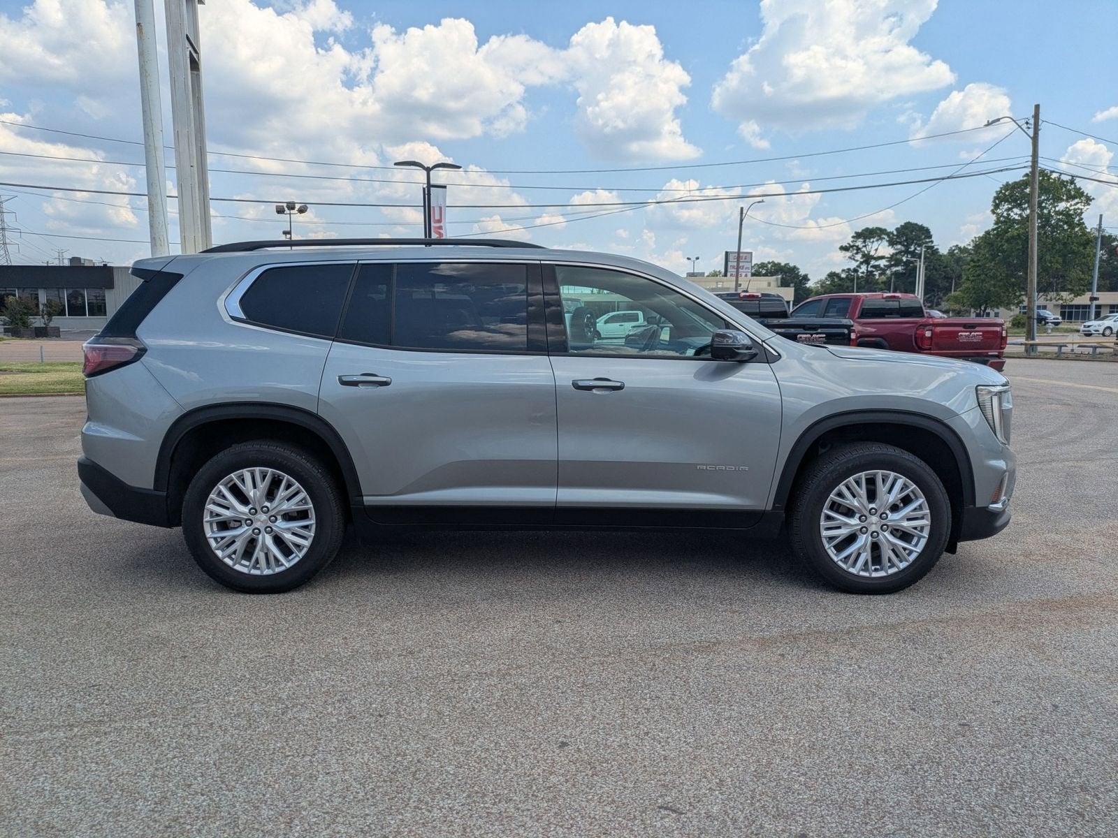 2025 GMC Acadia Elevation