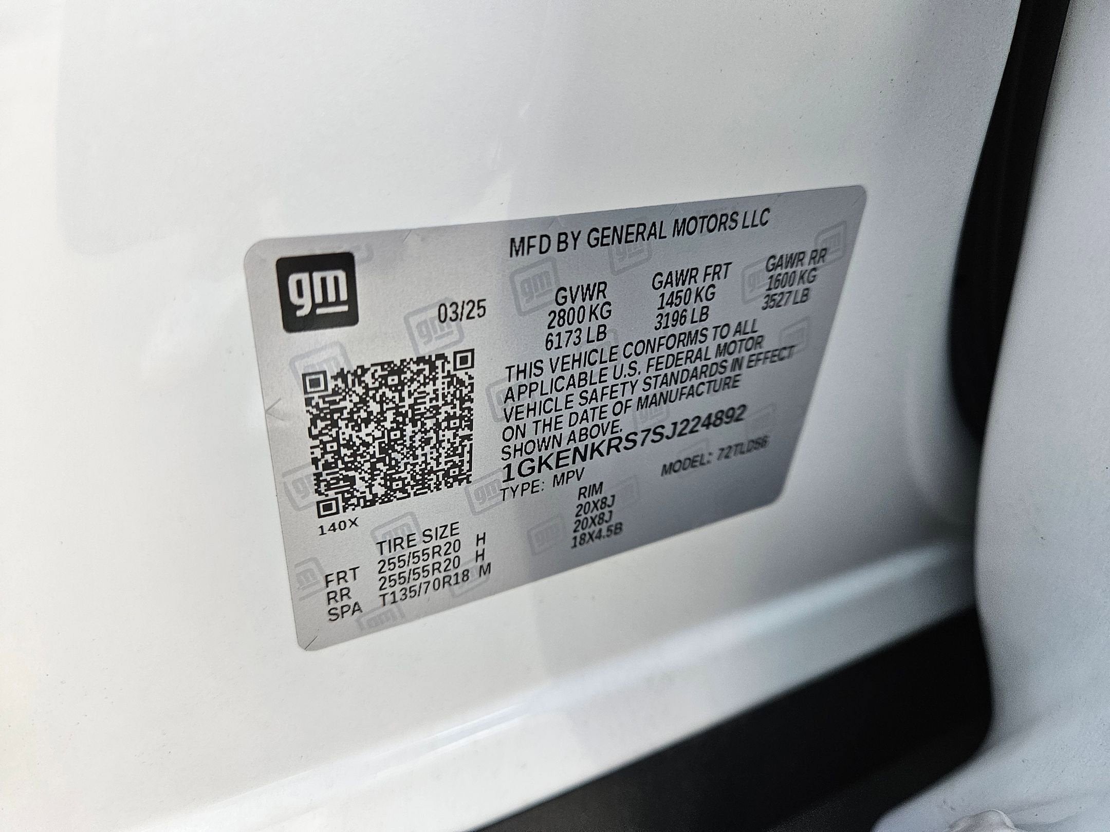 2025 GMC Acadia Elevation