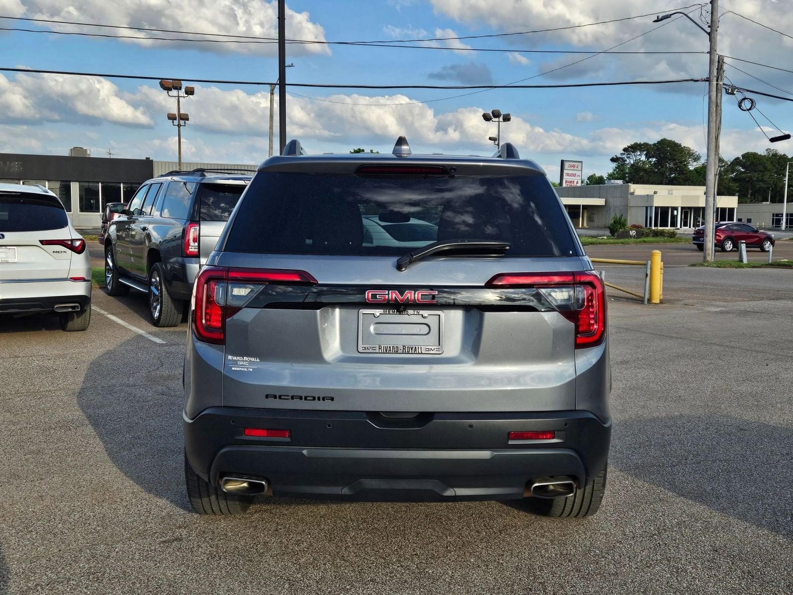 2021 GMC Acadia SLT