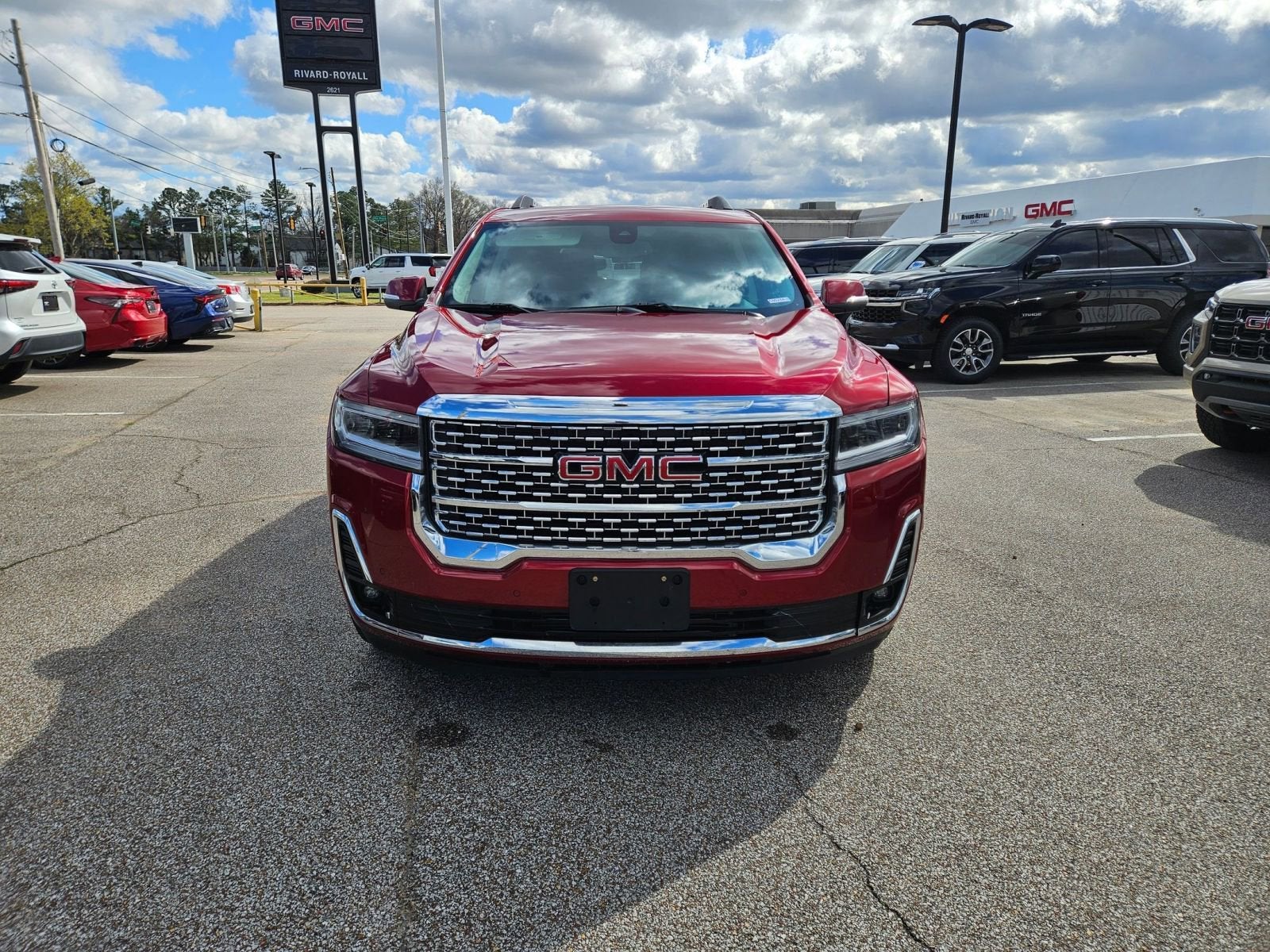 2023 GMC Acadia Denali
