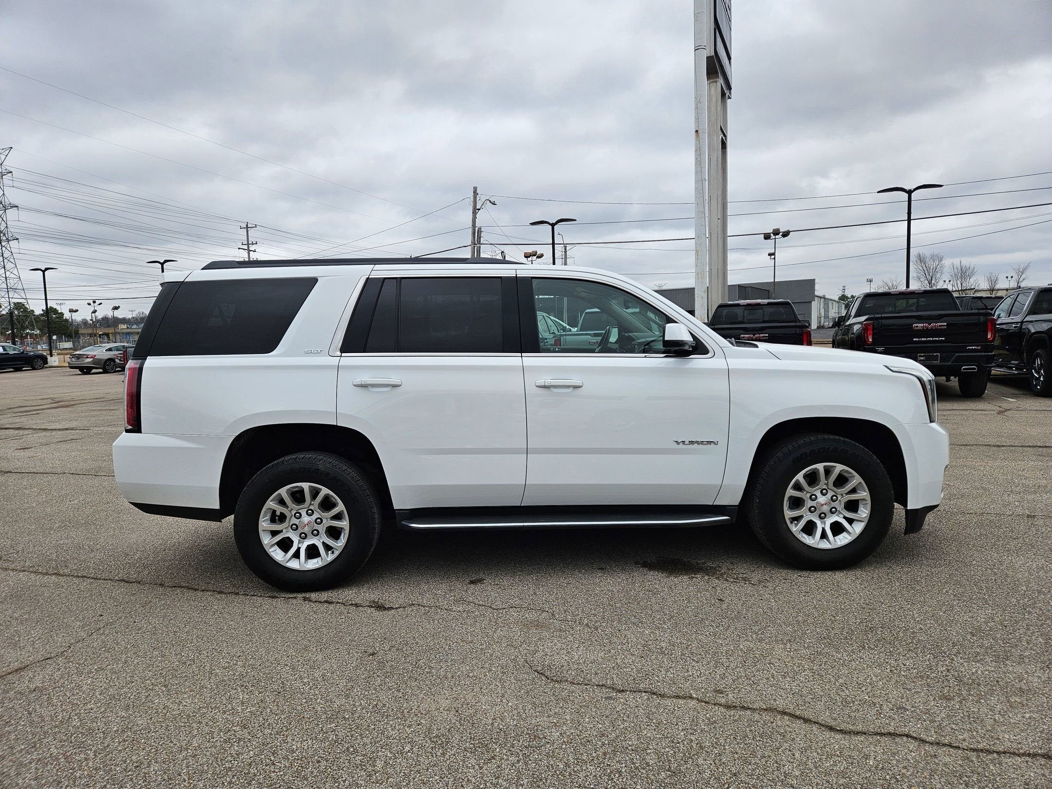 2017 GMC Yukon SLT