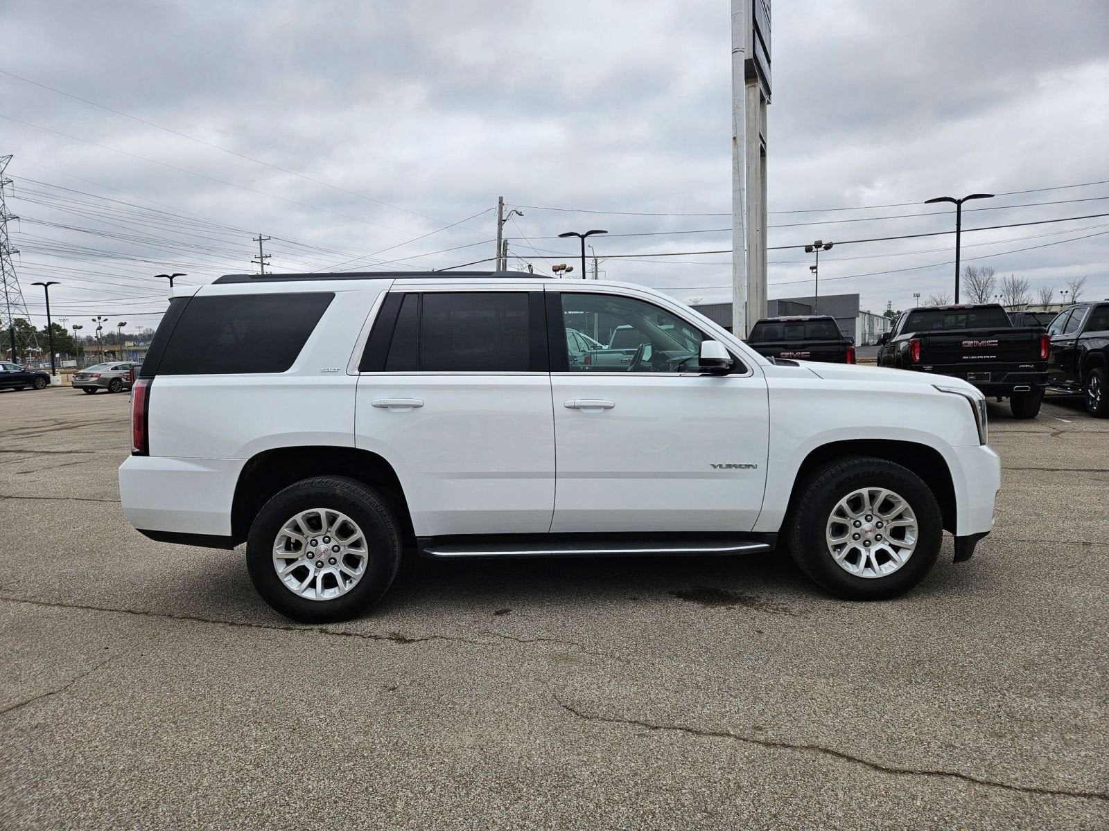 2017 GMC Yukon SLT