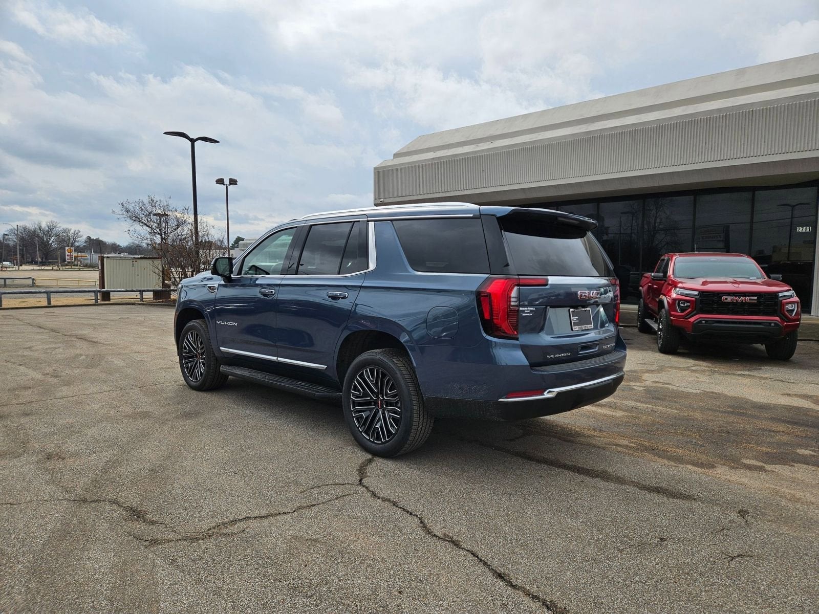 2026 GMC Yukon Elevation