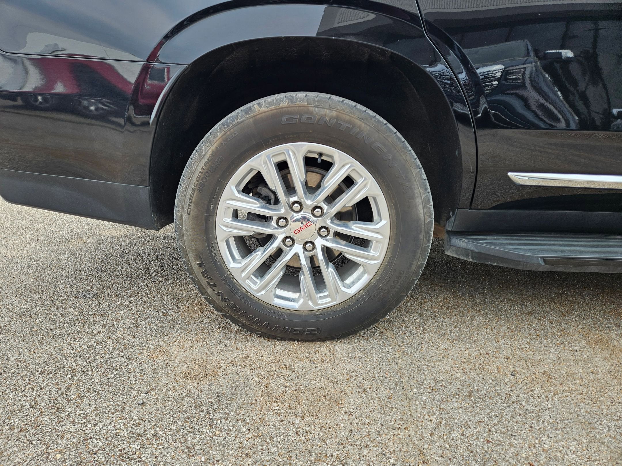 2024 GMC Yukon SLT
