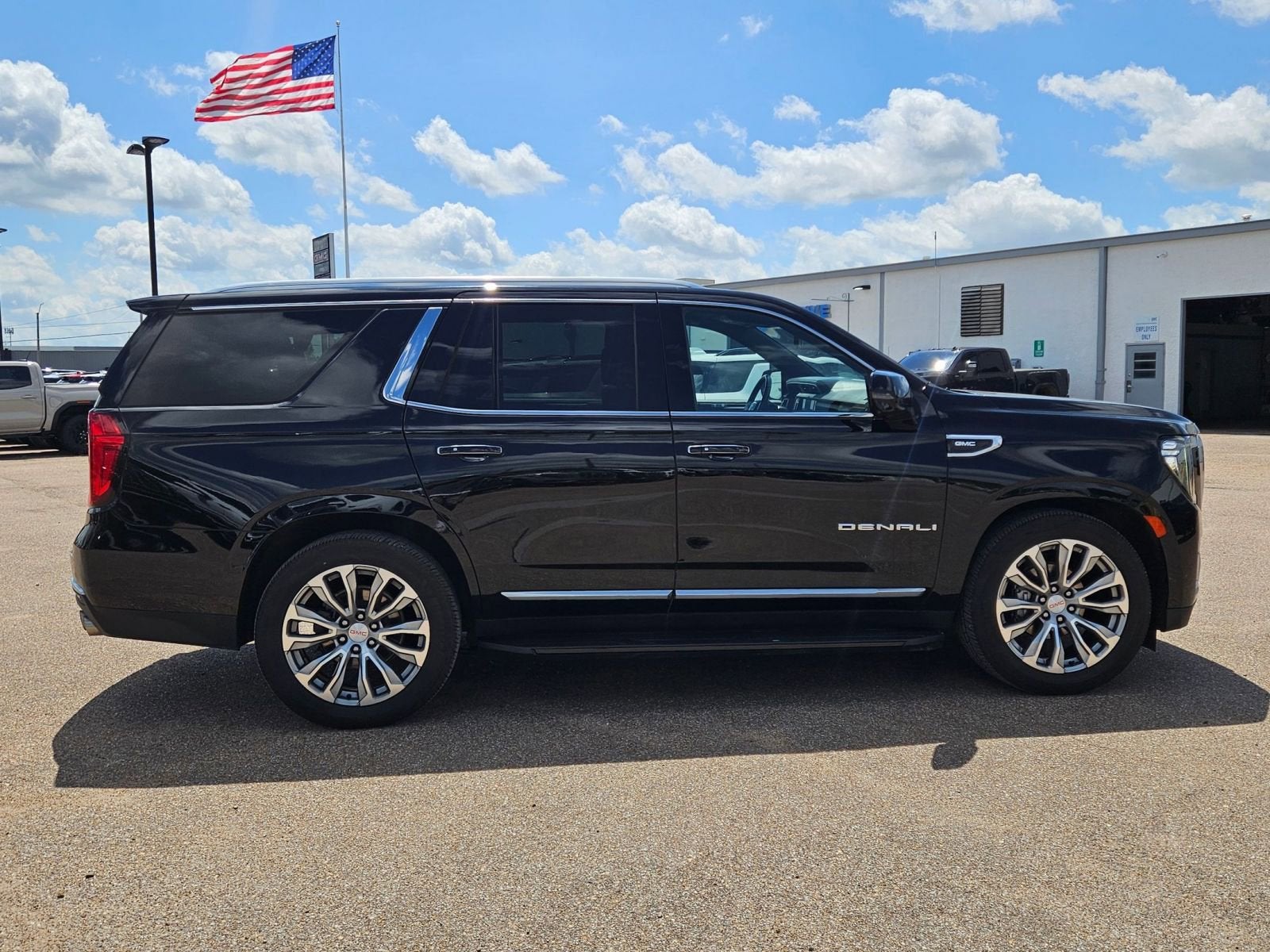 2022 GMC Yukon Denali