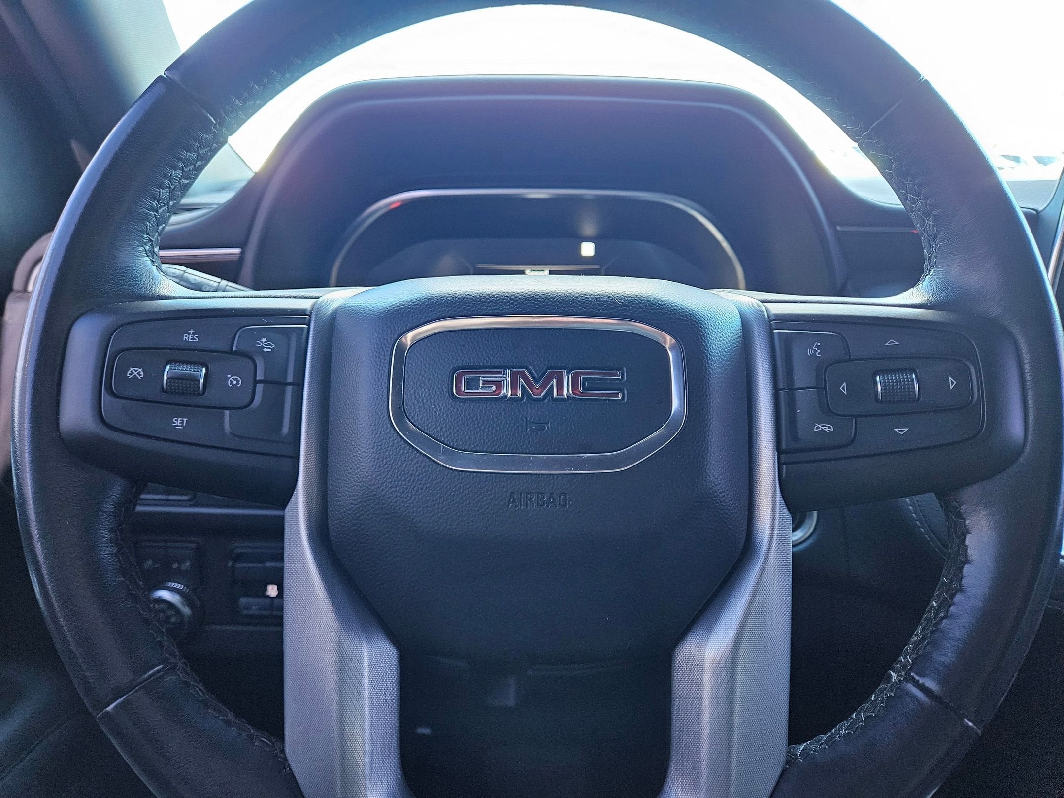 2022 GMC Yukon XL SLE