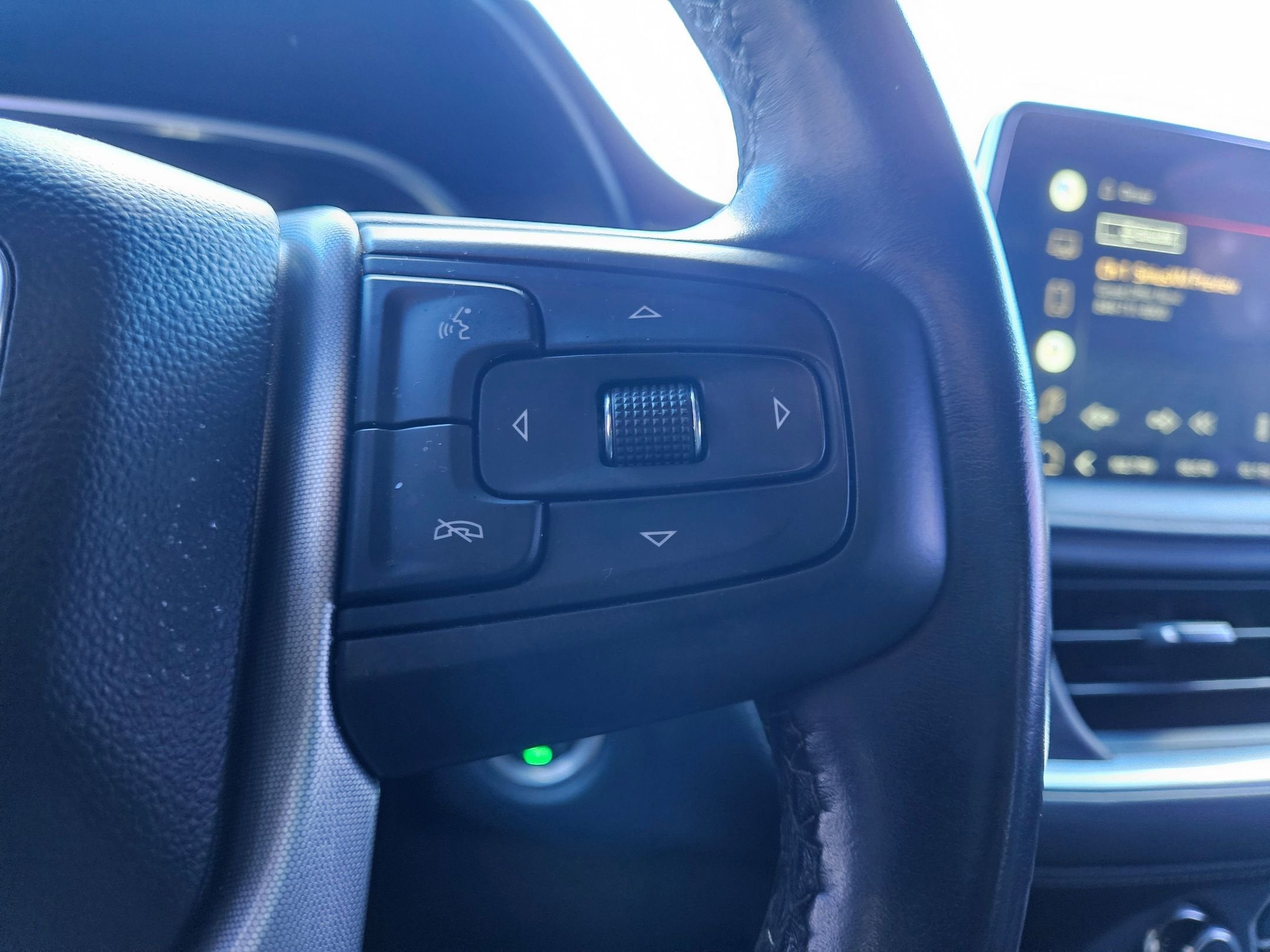 2022 GMC Yukon XL SLE