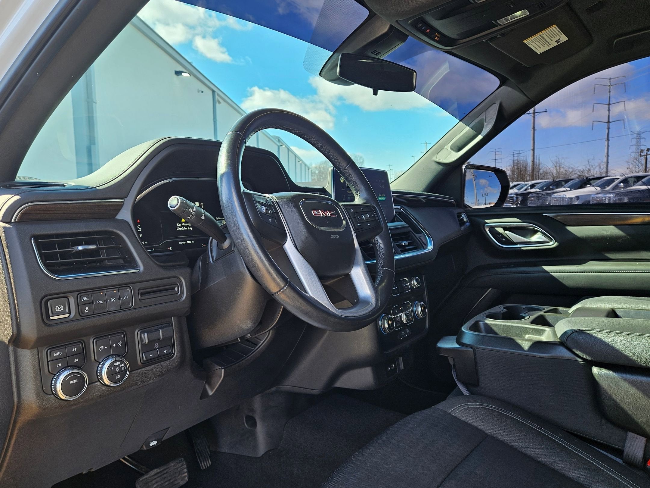 2022 GMC Yukon XL SLE