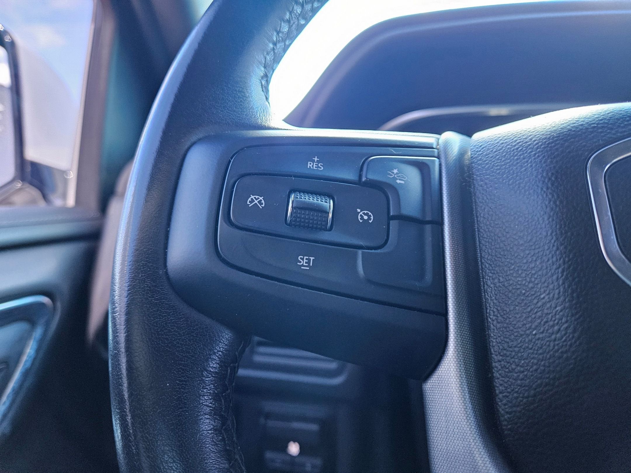 2022 GMC Yukon XL SLE