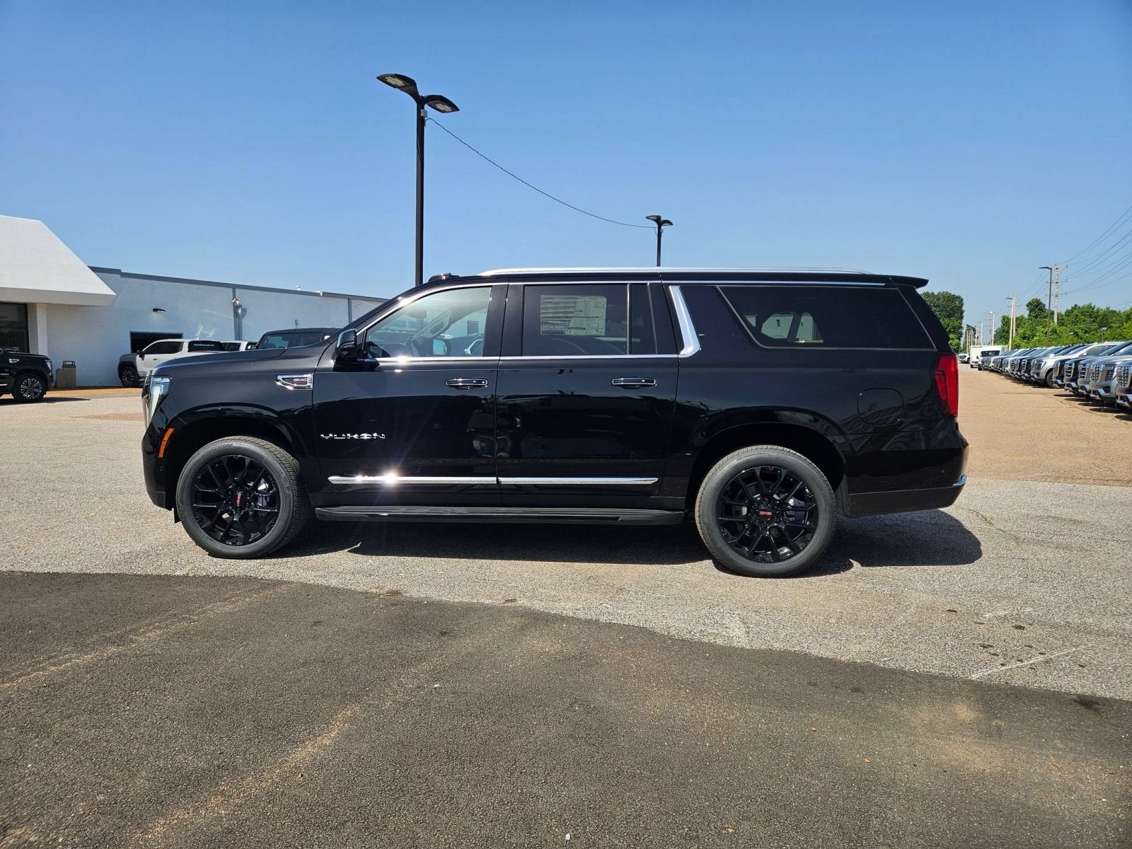 2026 GMC Yukon XL Elevation
