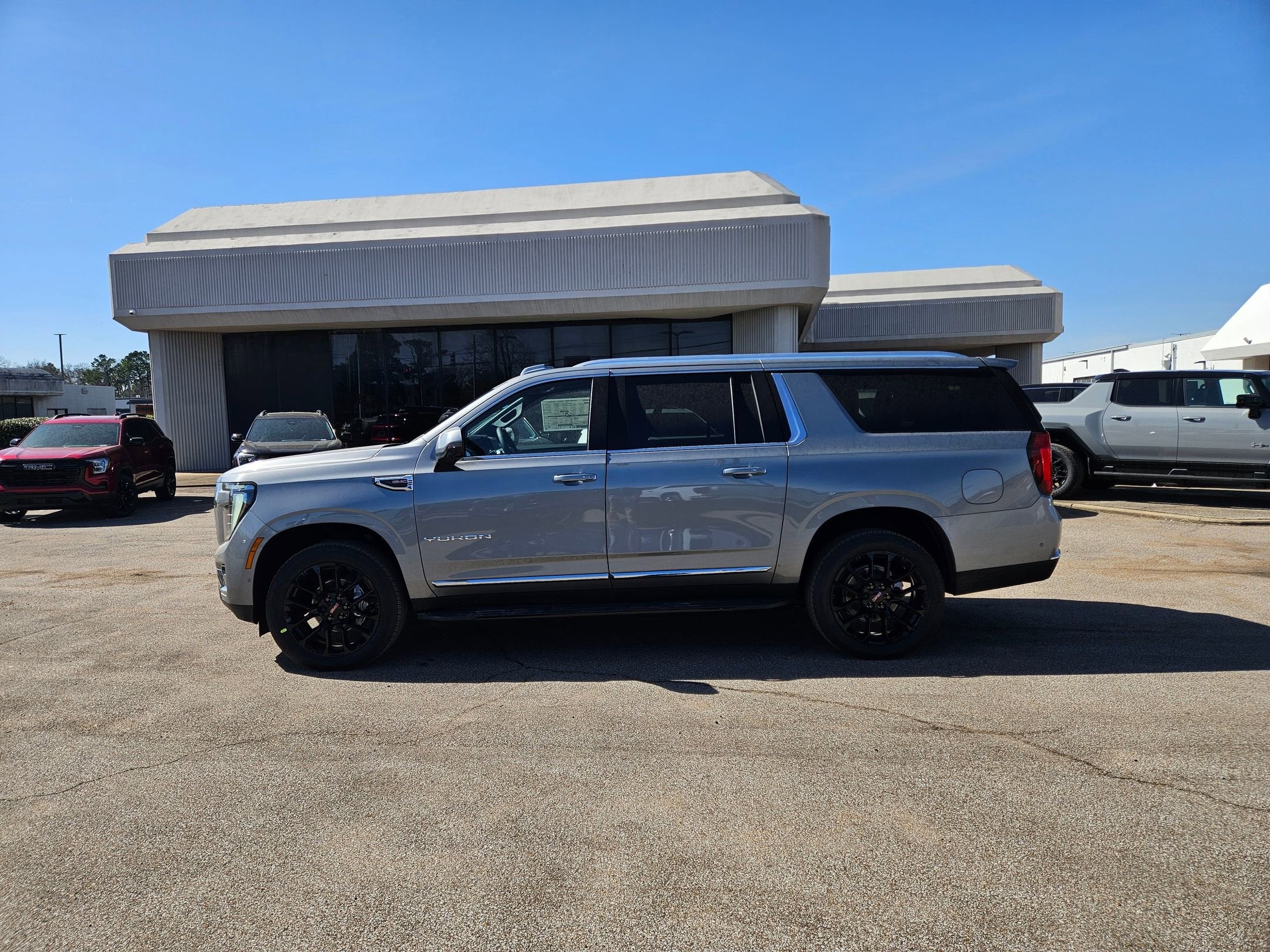 2026 GMC Yukon XL Elevation