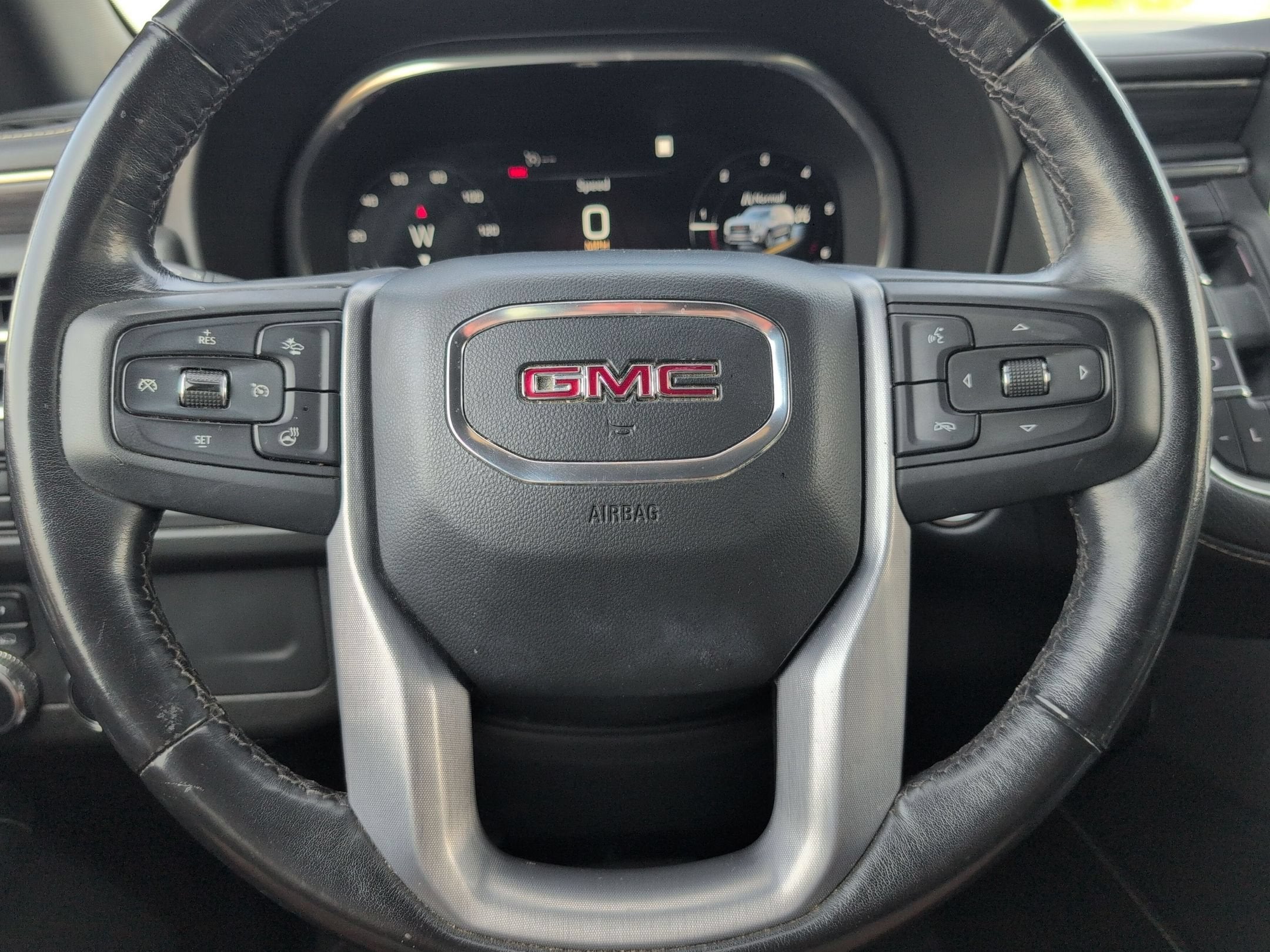2022 GMC Yukon XL SLT