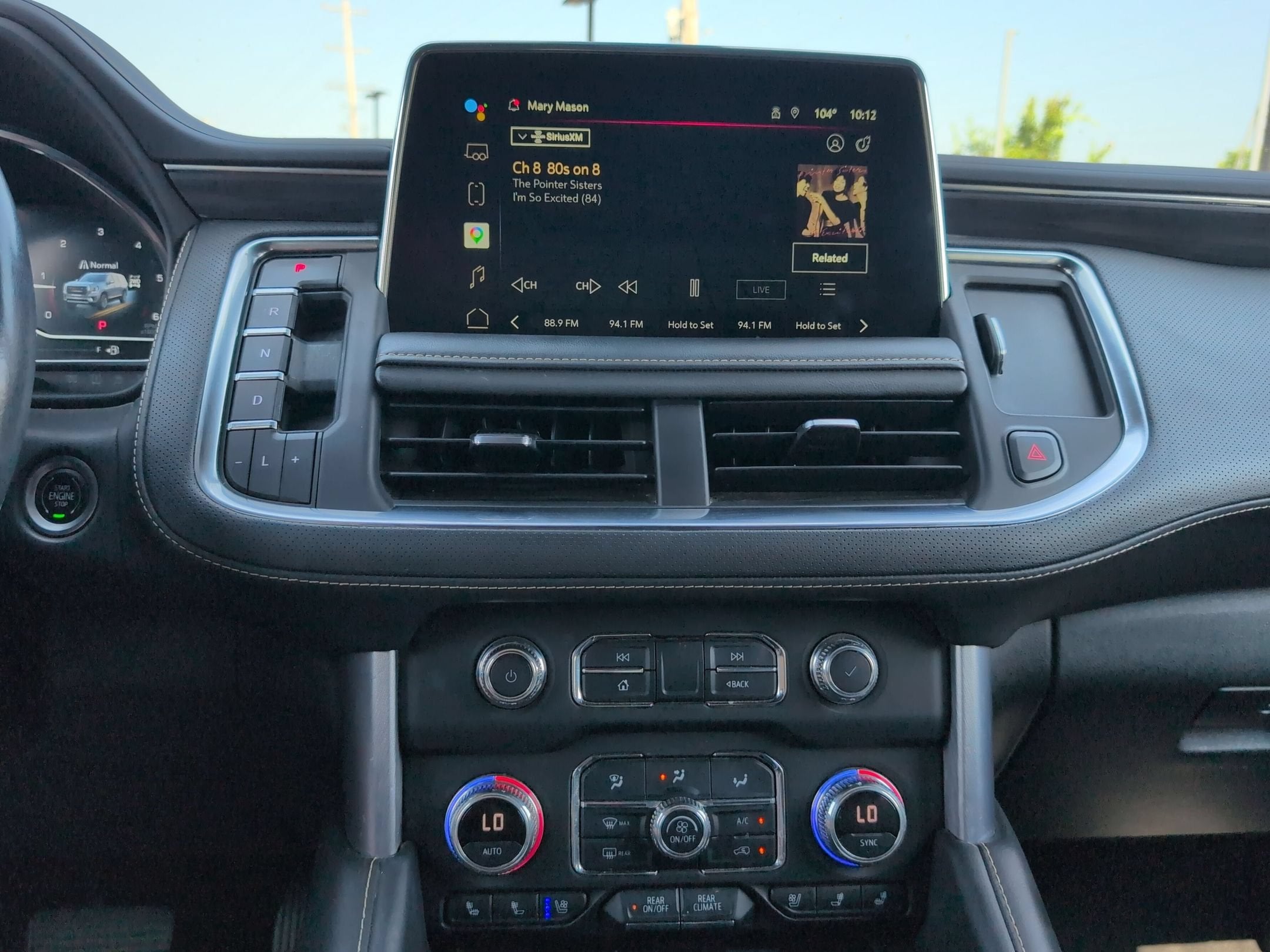 2022 GMC Yukon XL SLT