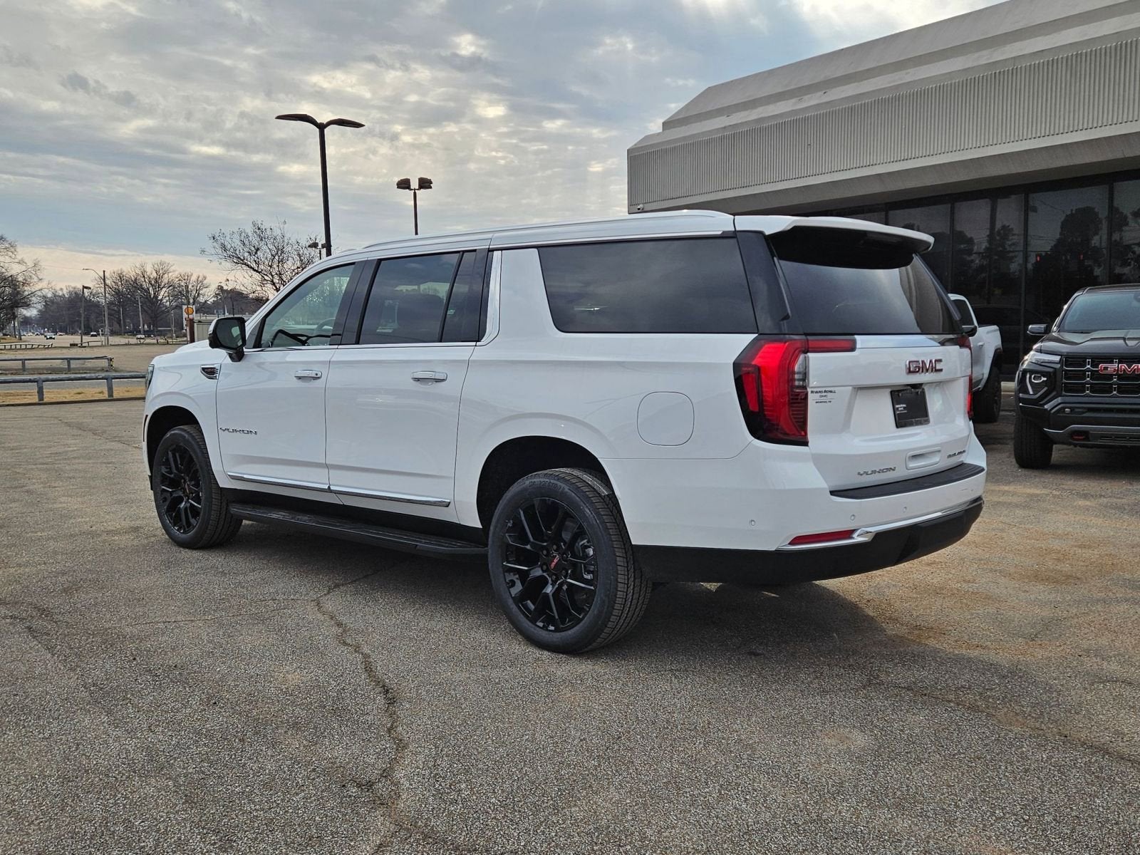2026 GMC Yukon XL Elevation