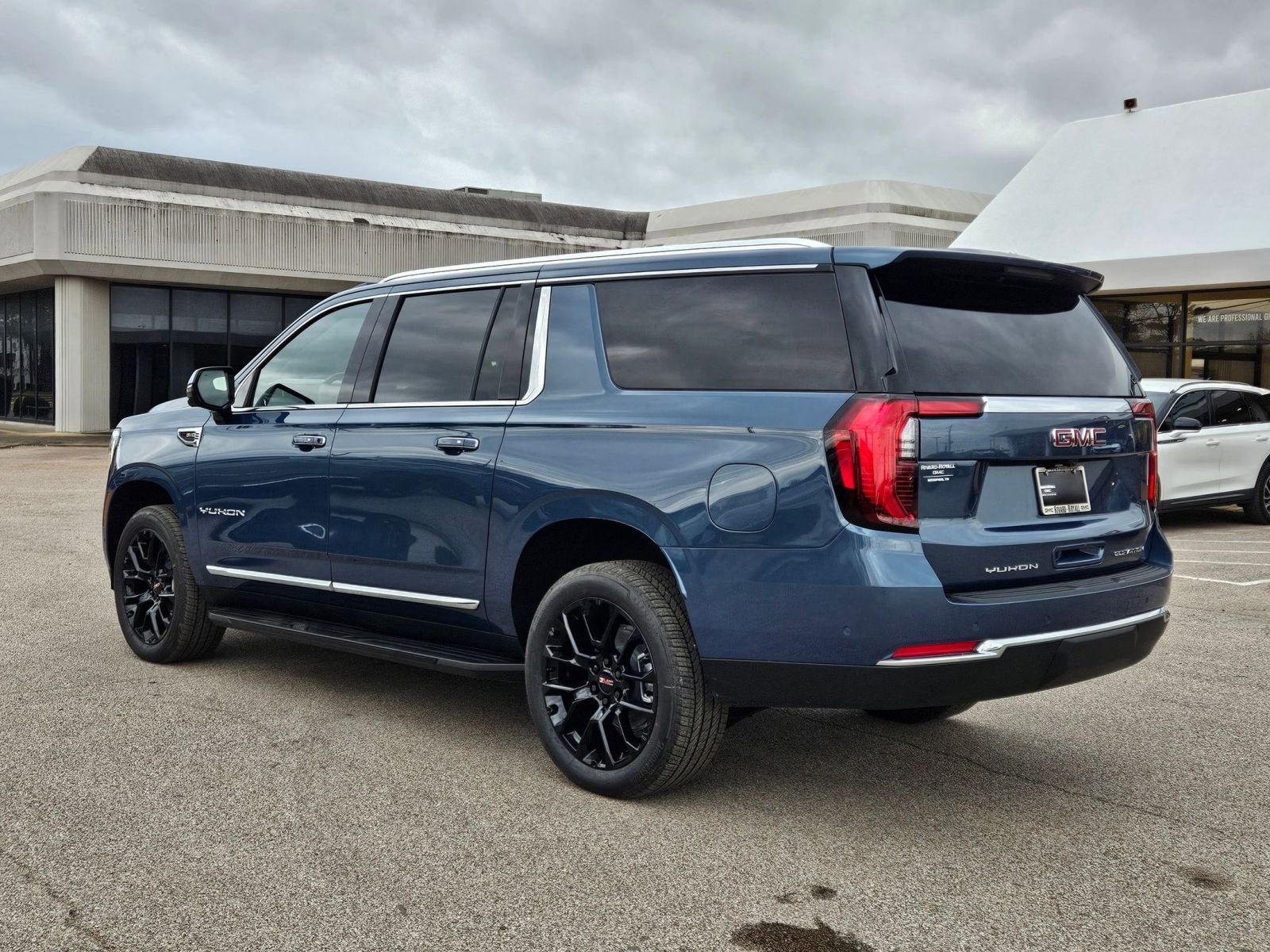 2026 GMC Yukon XL Elevation