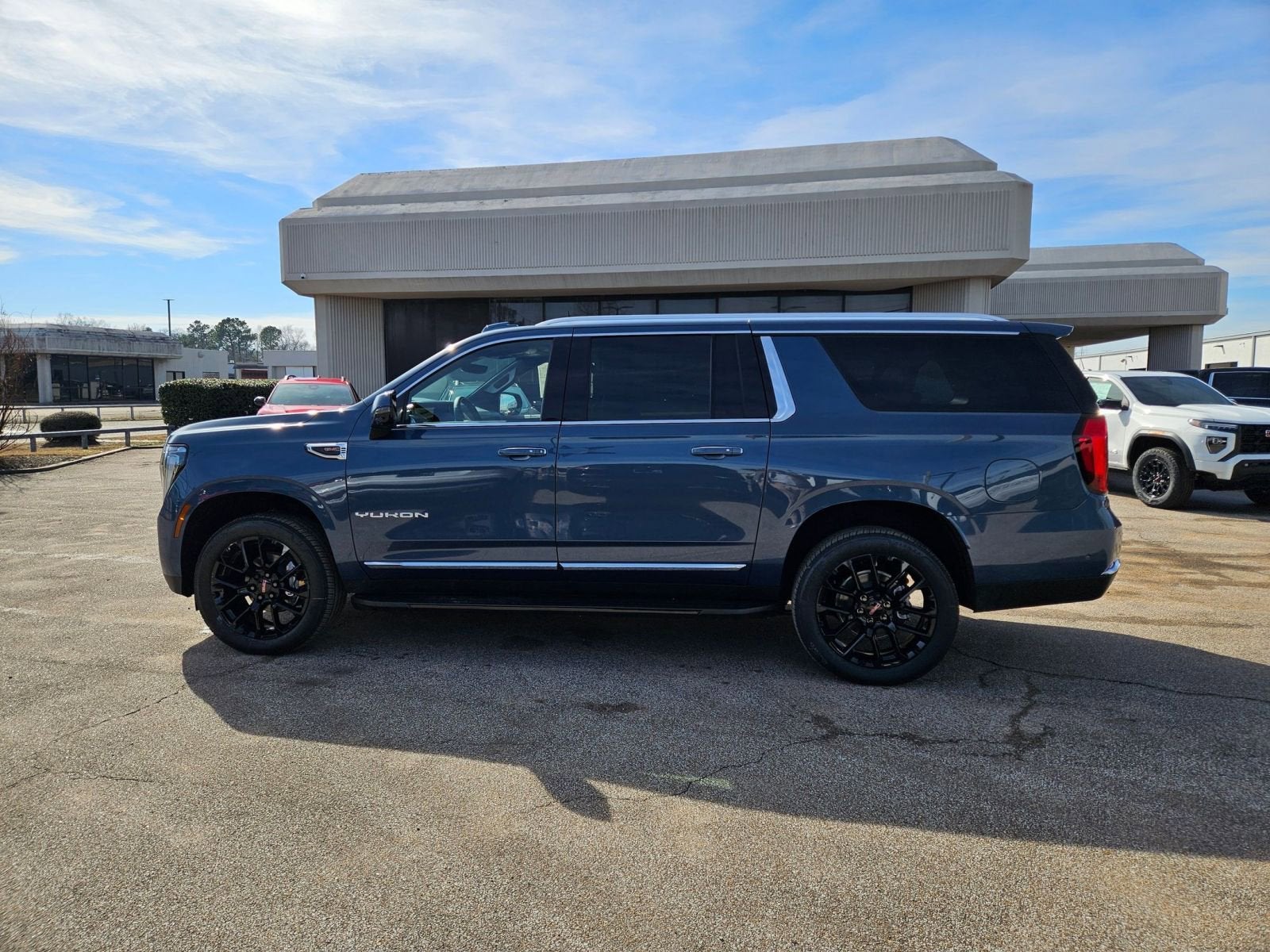 2026 GMC Yukon XL Elevation
