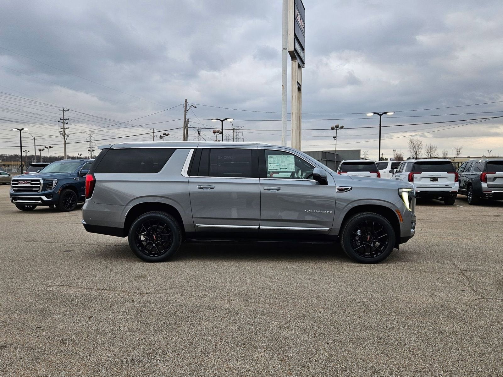 2026 GMC Yukon XL Elevation