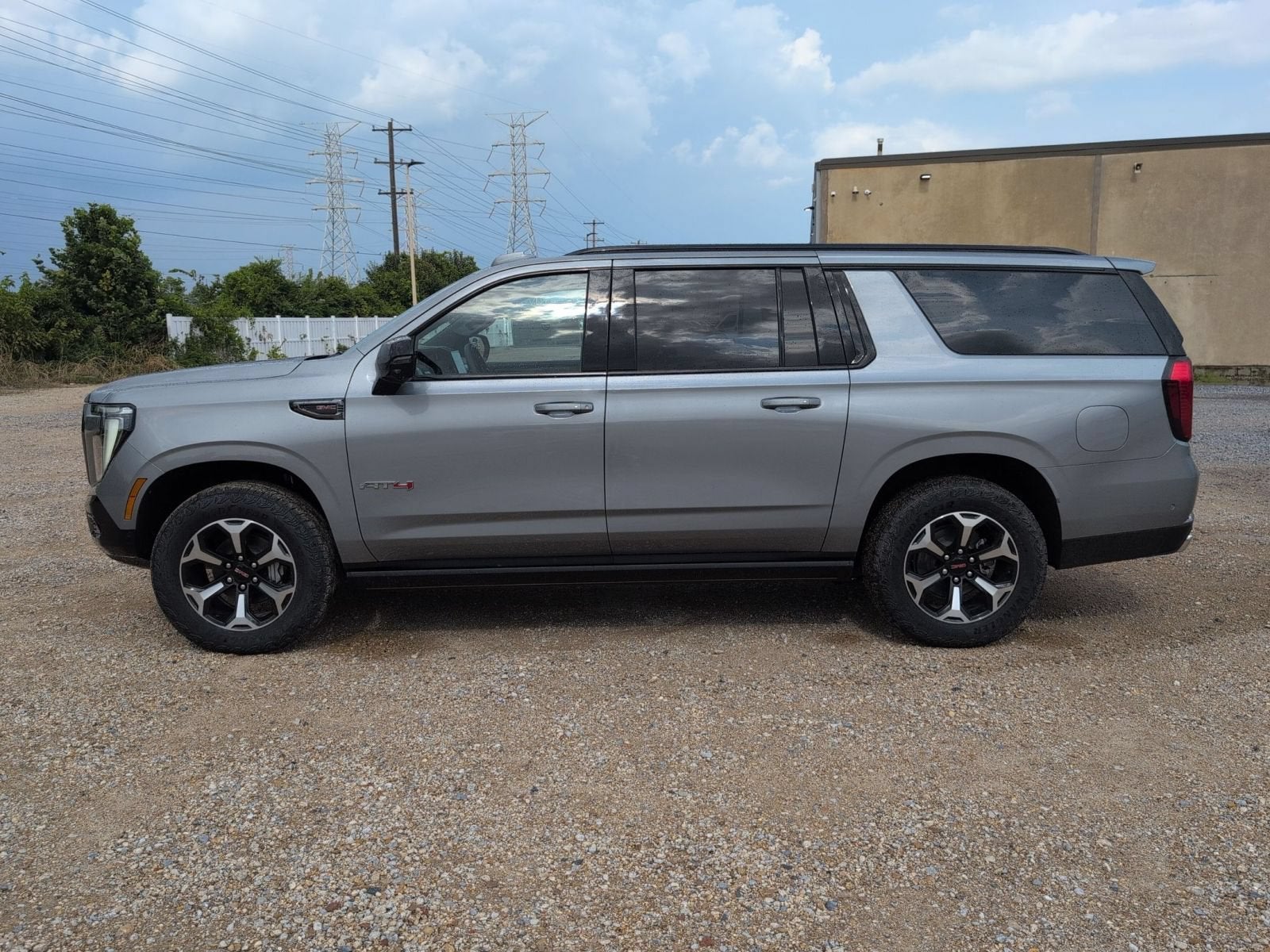2026 GMC Yukon XL AT4