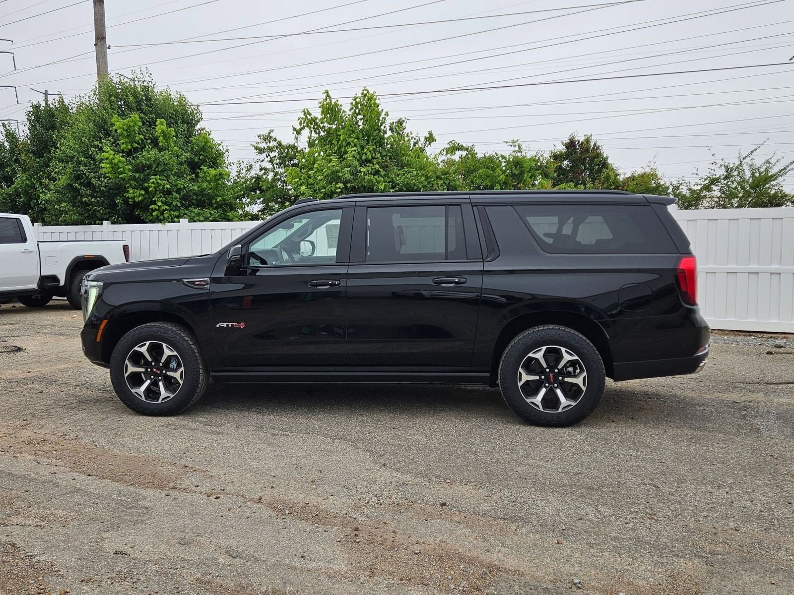 2026 GMC Yukon XL AT4