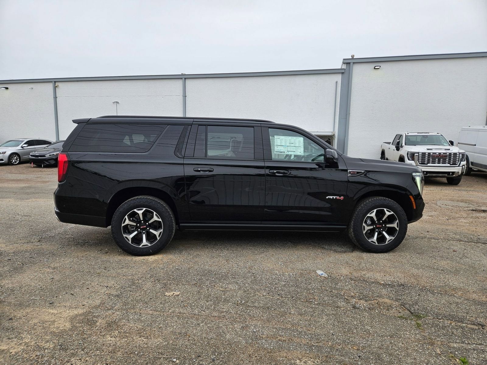 2026 GMC Yukon XL AT4