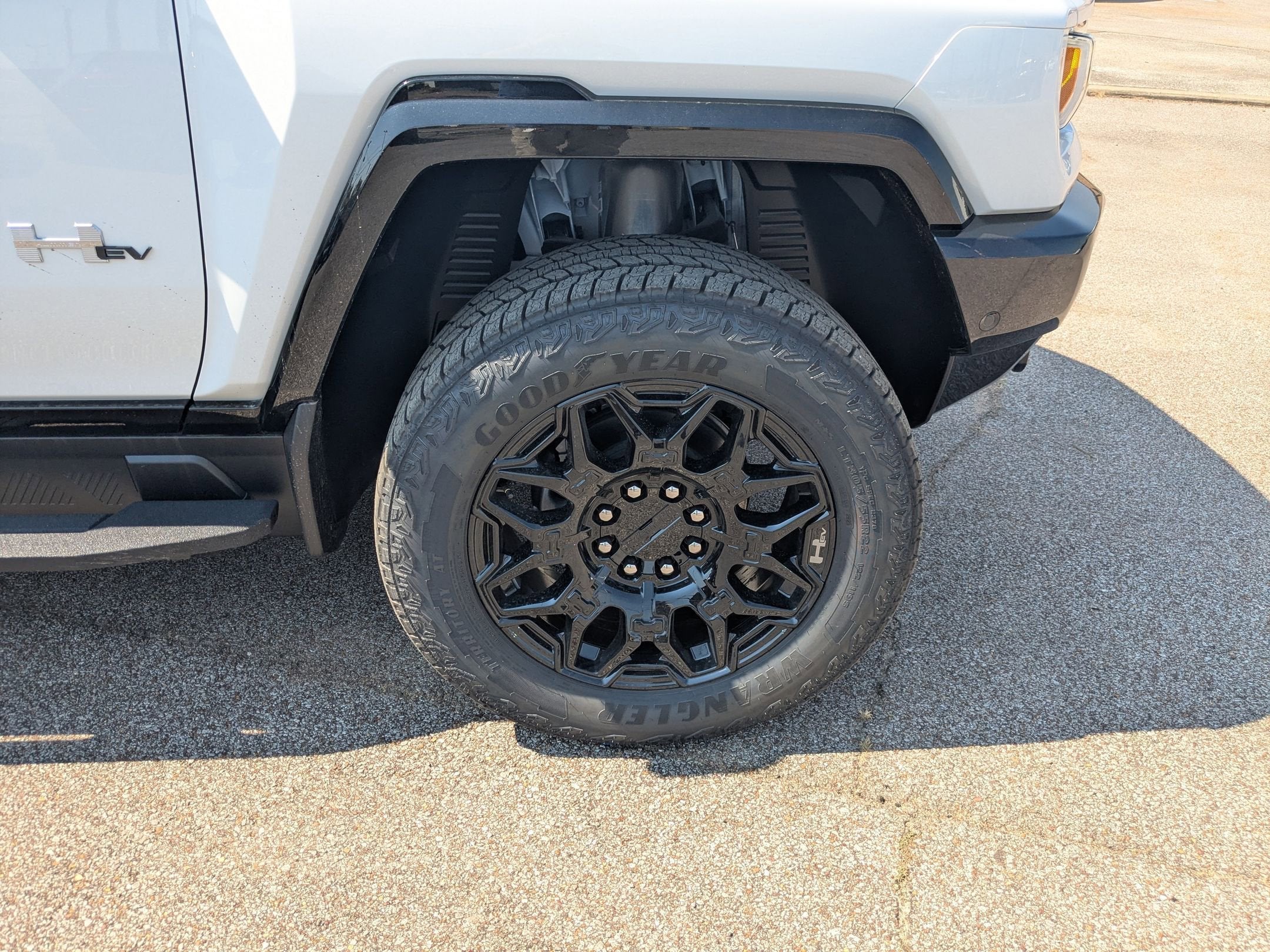 2026 GMC HUMMER EV SUV 2X