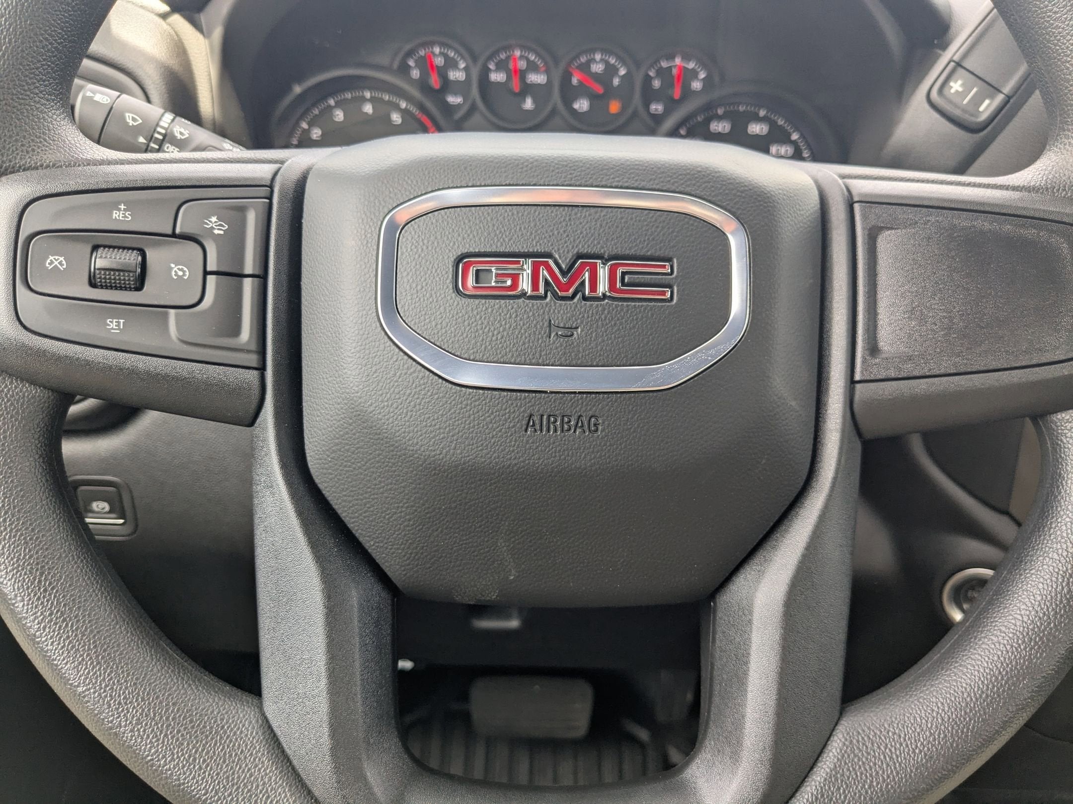 2025 GMC Sierra 2500 HD Pro