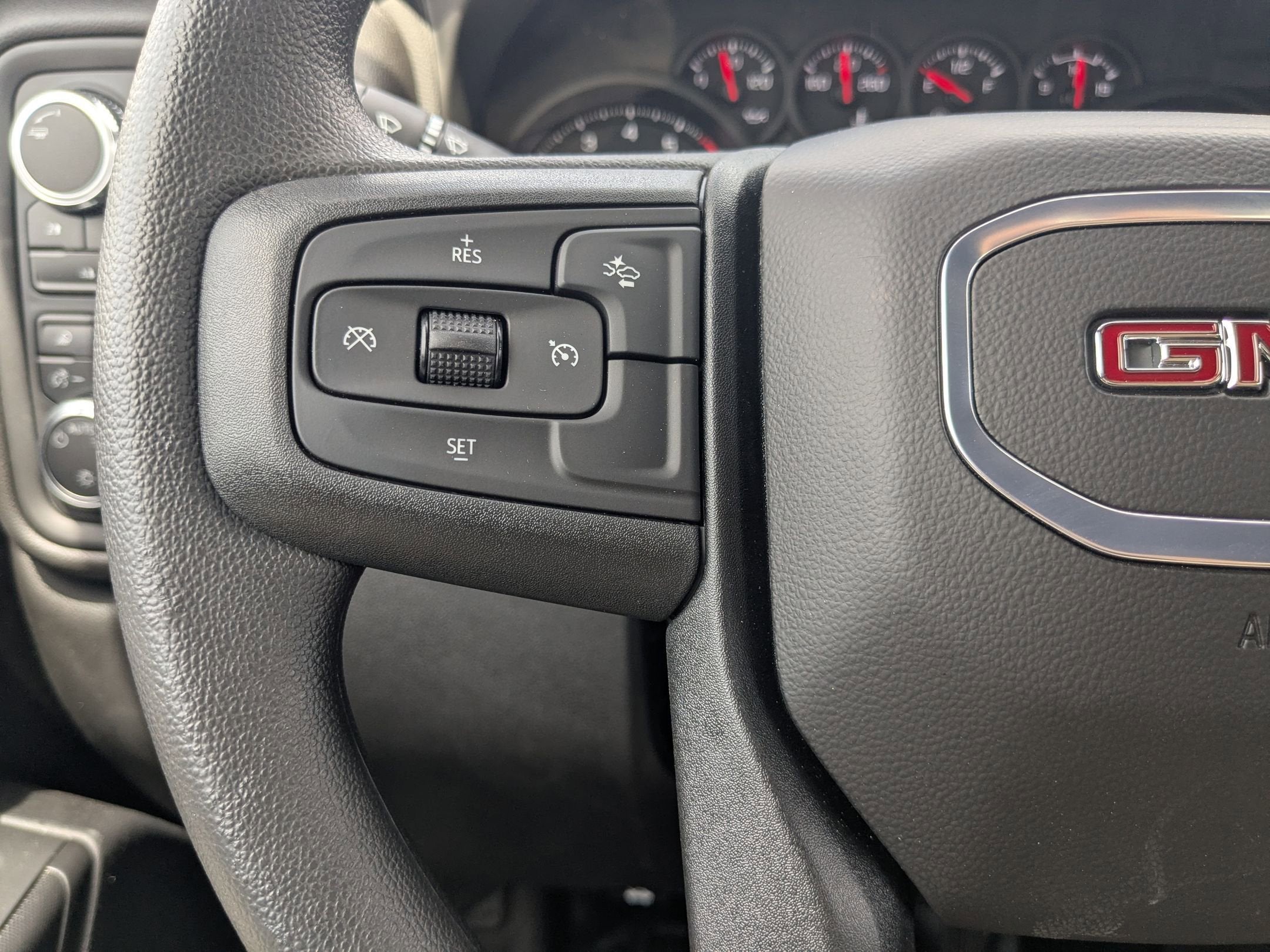 2025 GMC Sierra 2500 HD Pro