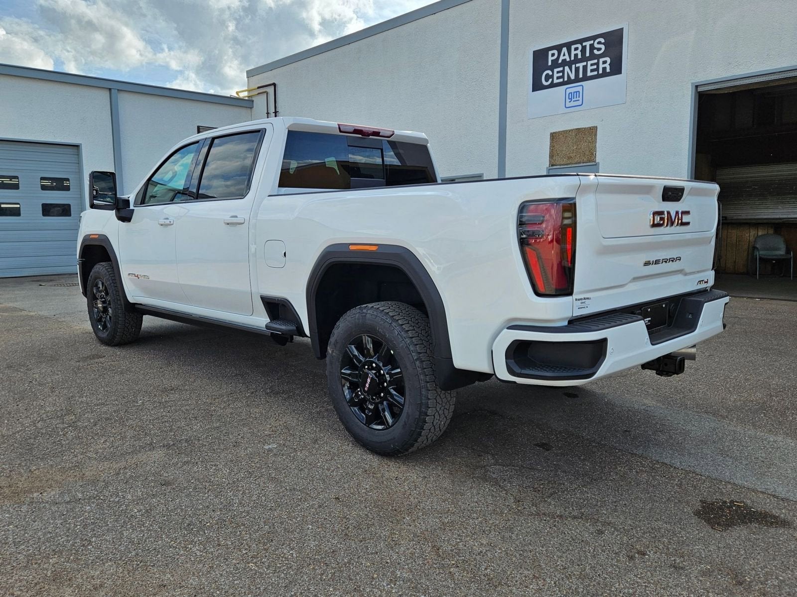 2026 GMC Sierra 2500 HD AT4