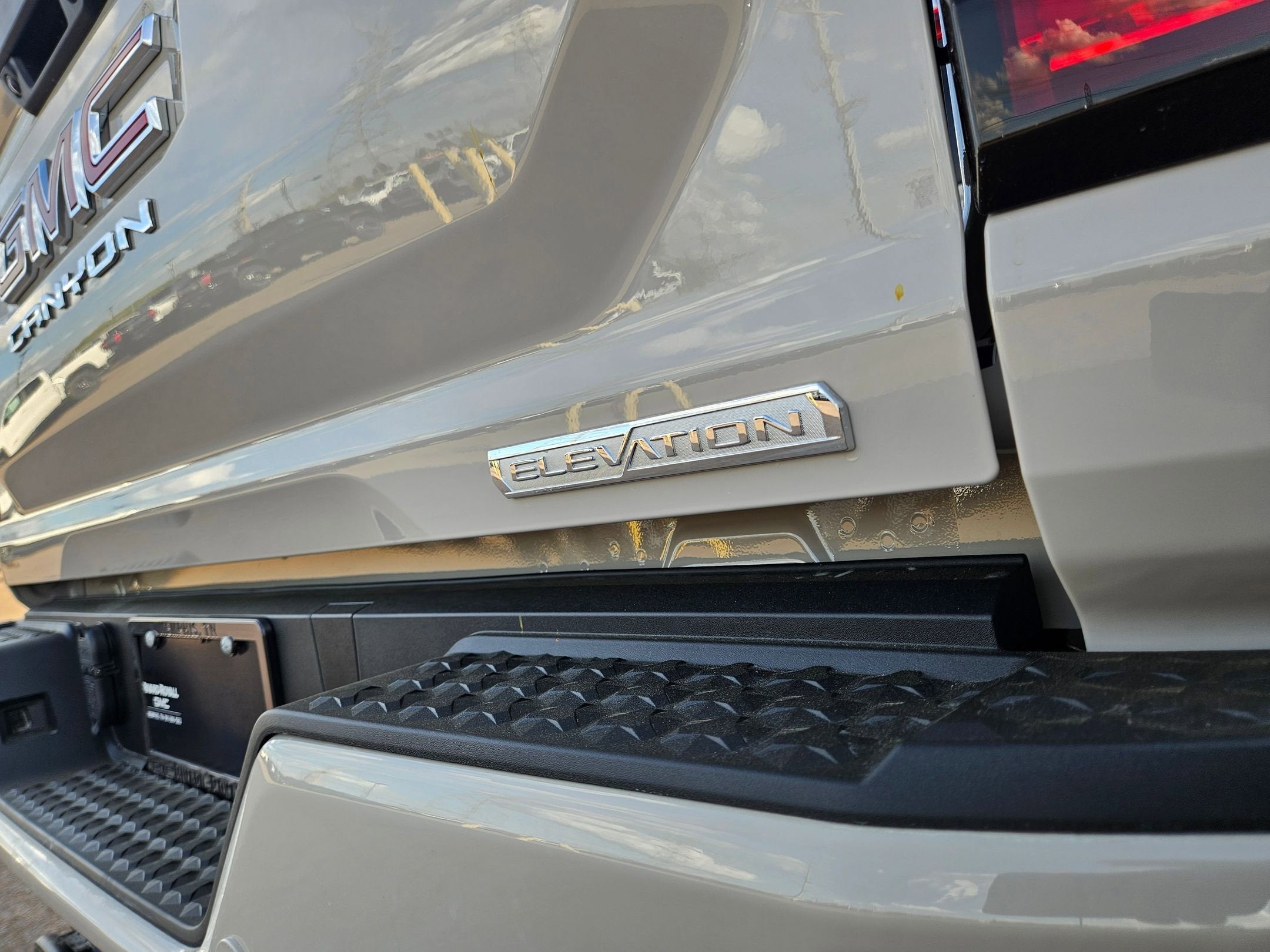 2026 GMC Canyon Elevation