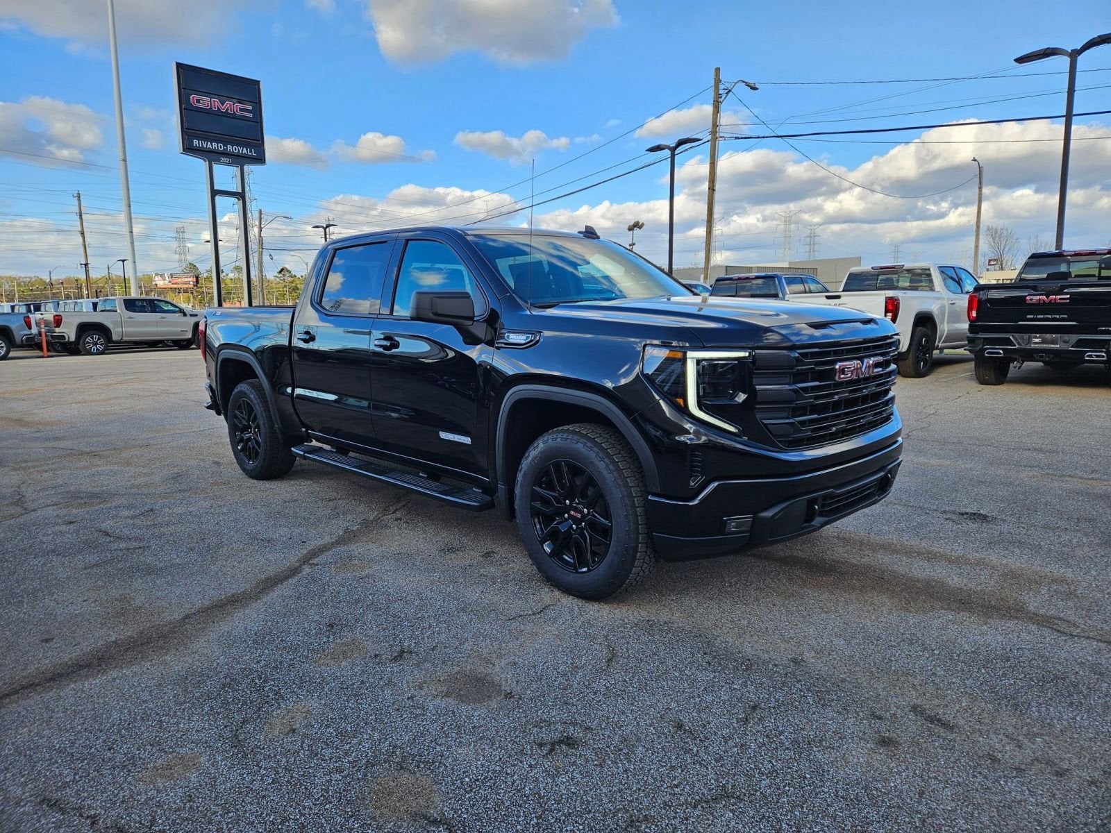 2026 GMC Sierra 1500 Elevation