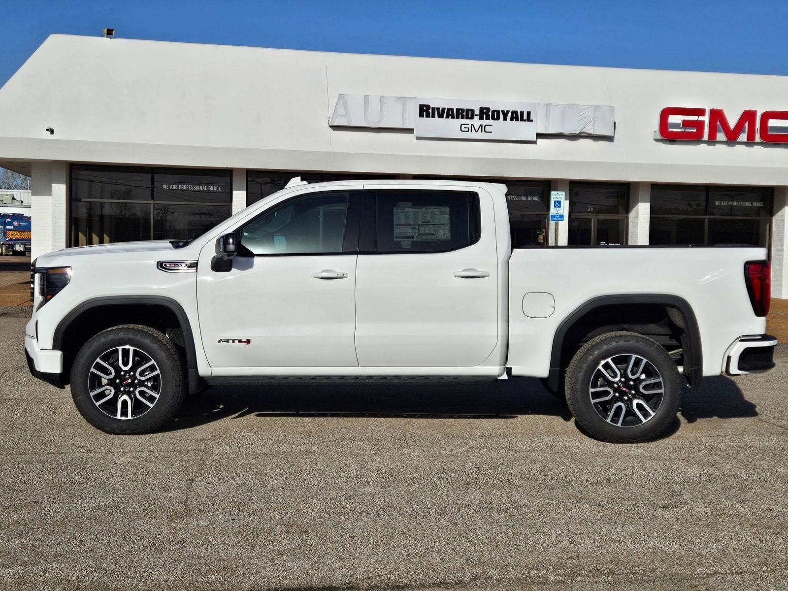 2026 GMC Sierra 1500 AT4