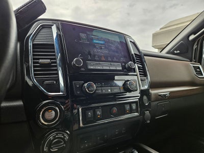 2023 Nissan TITAN Crew Cab Platinum Reserve 4x4