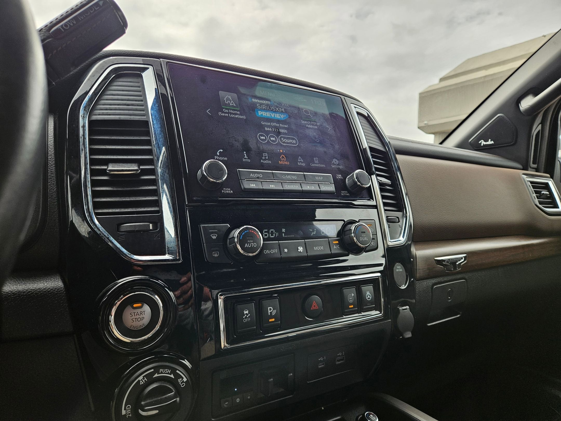 2023 Nissan TITAN Crew Cab Platinum Reserve 4x4