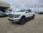 2023 Nissan TITAN Crew Cab Platinum Reserve 4x4
