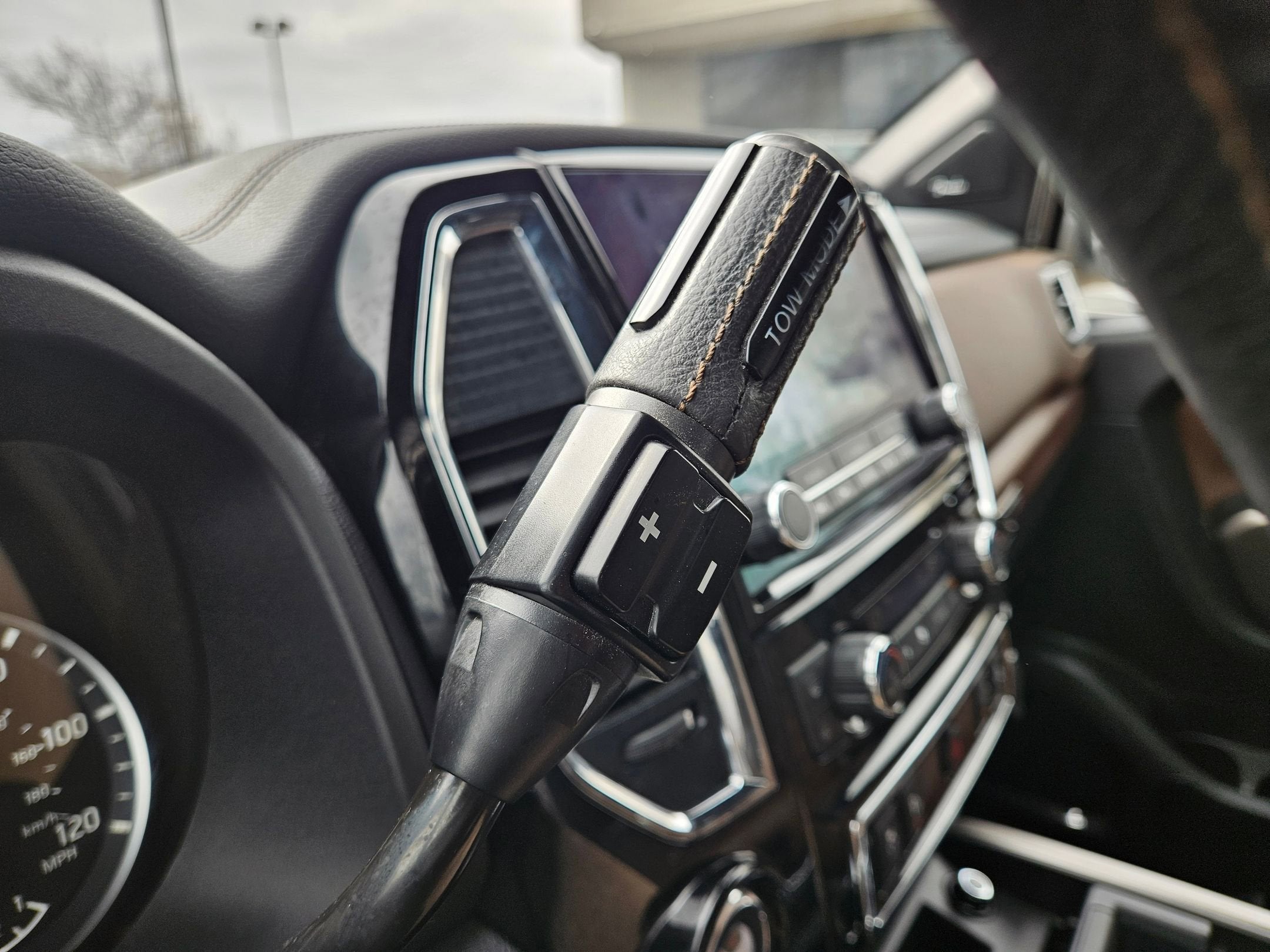 2023 Nissan TITAN Crew Cab Platinum Reserve 4x4