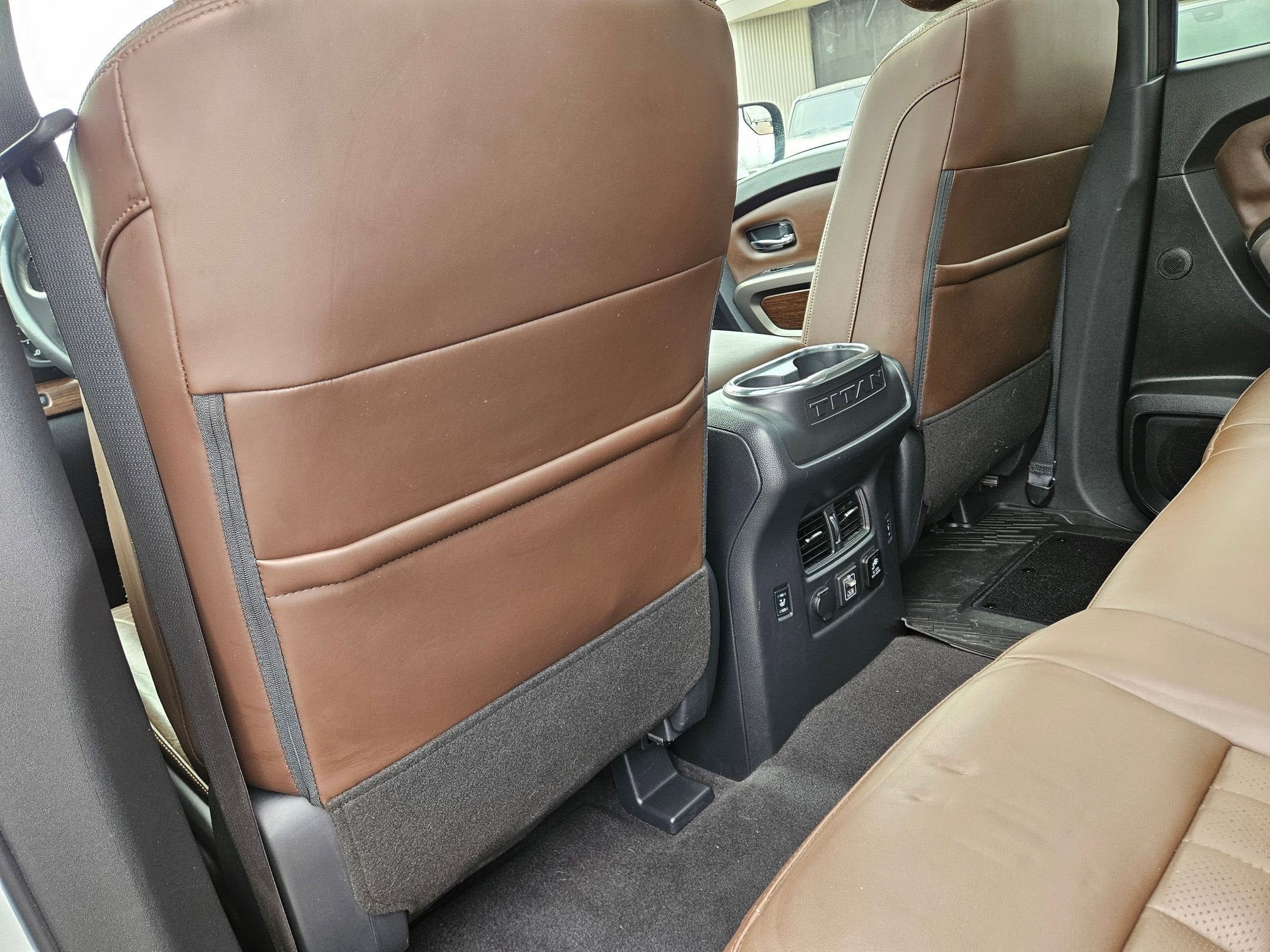 2023 Nissan TITAN Crew Cab Platinum Reserve 4x4