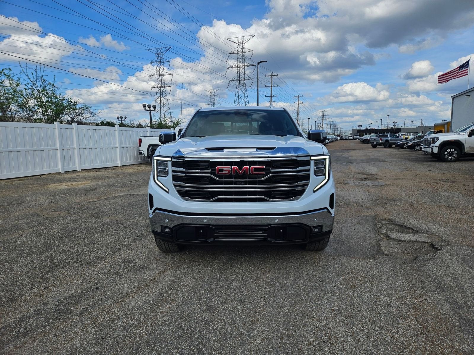 2026 GMC Sierra 1500 SLT