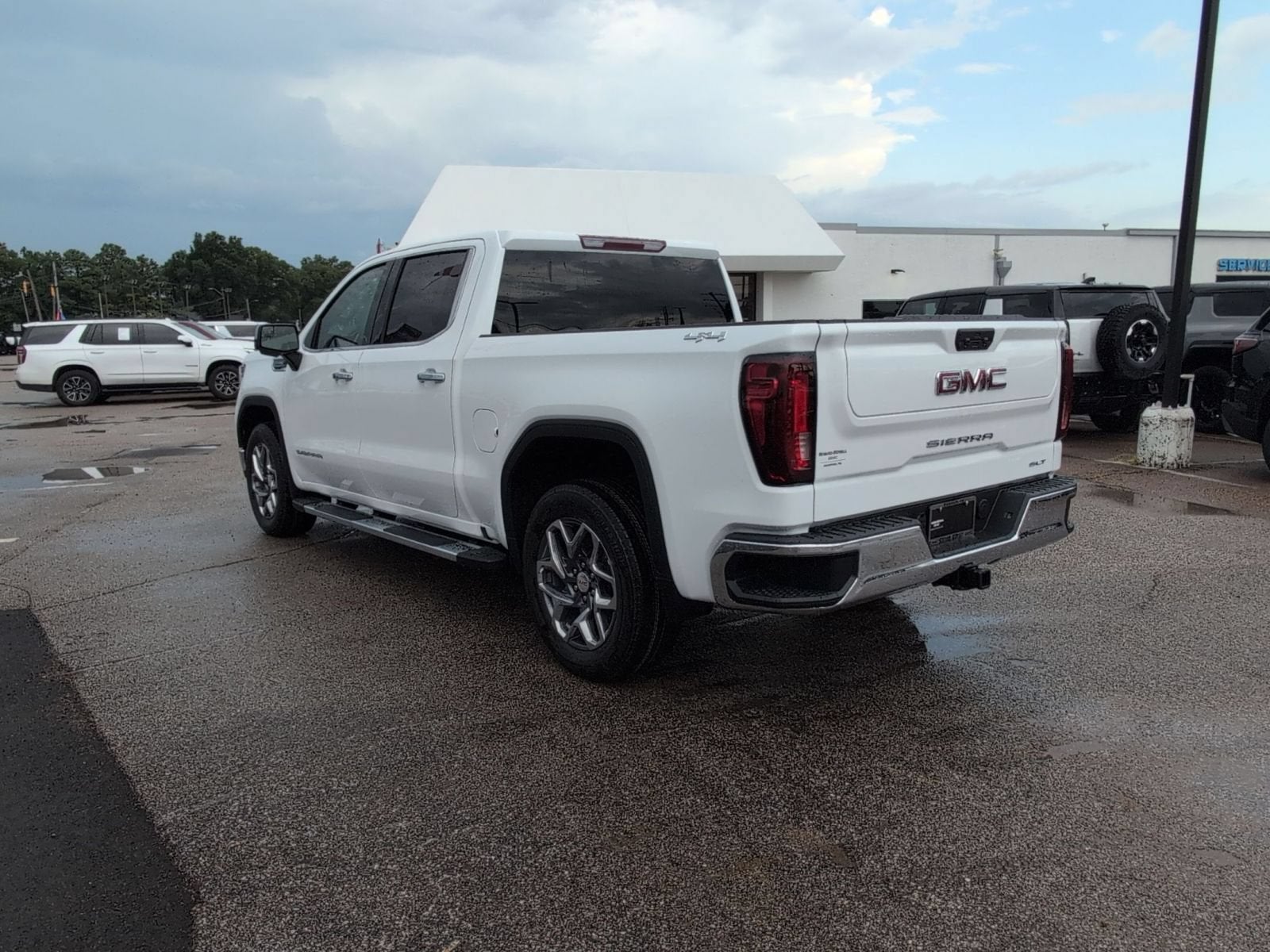 2026 GMC Sierra 1500 SLT