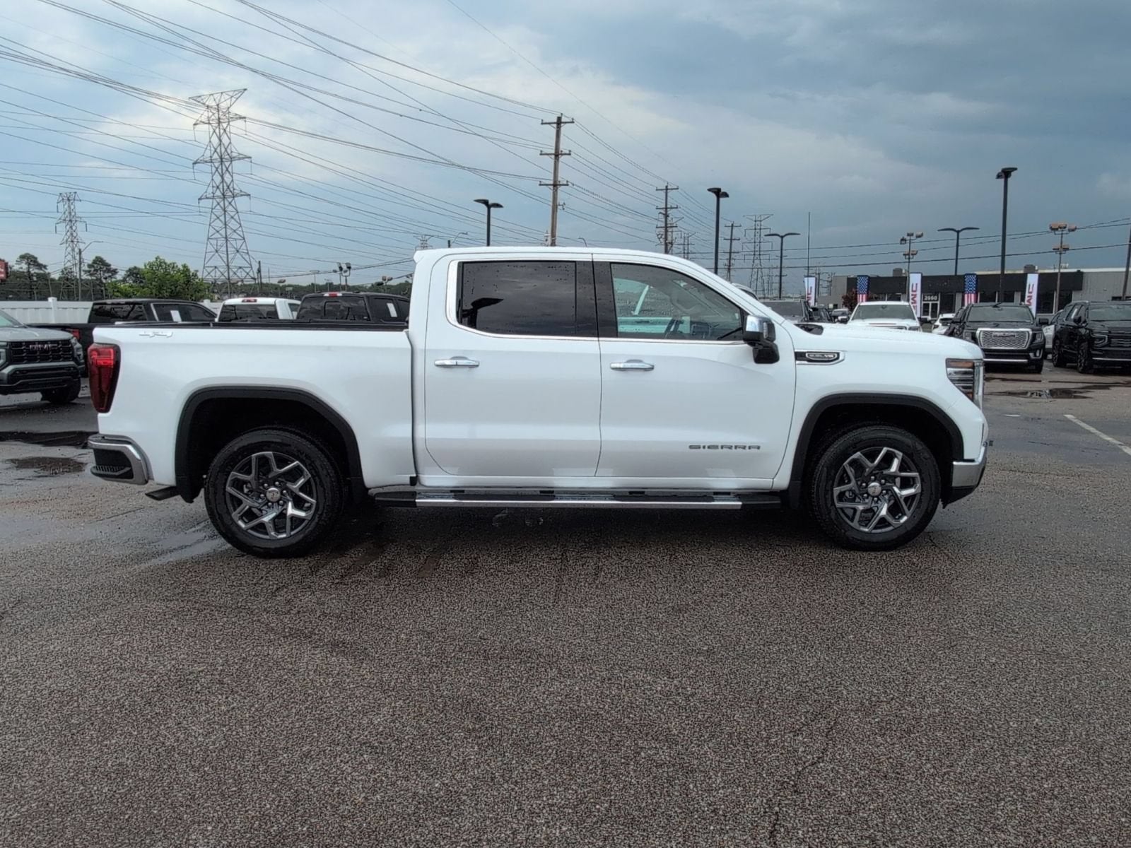 2026 GMC Sierra 1500 SLT