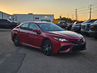 2024 Toyota Camry SE
