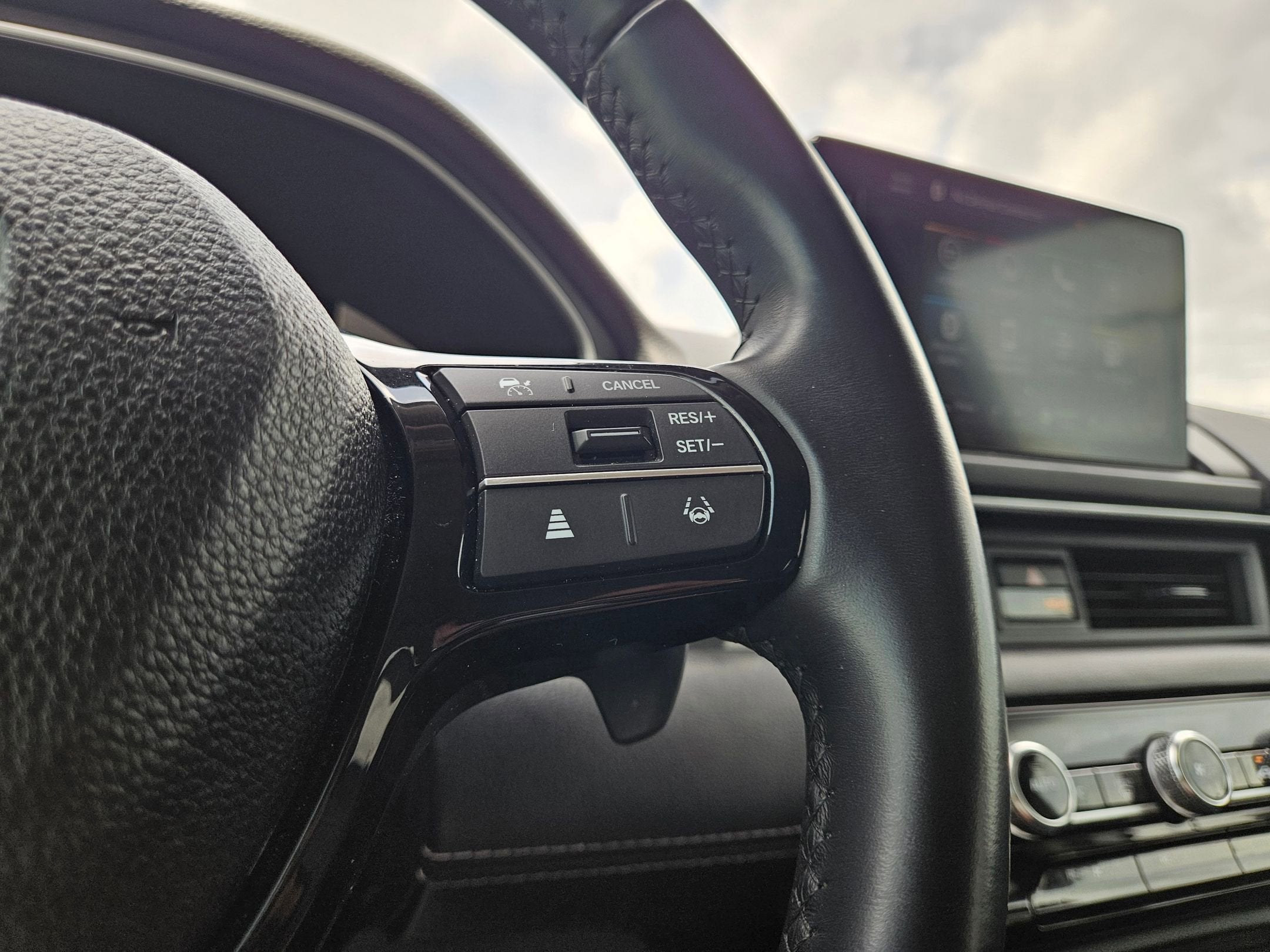 2023 Honda Pilot 2WD Touring