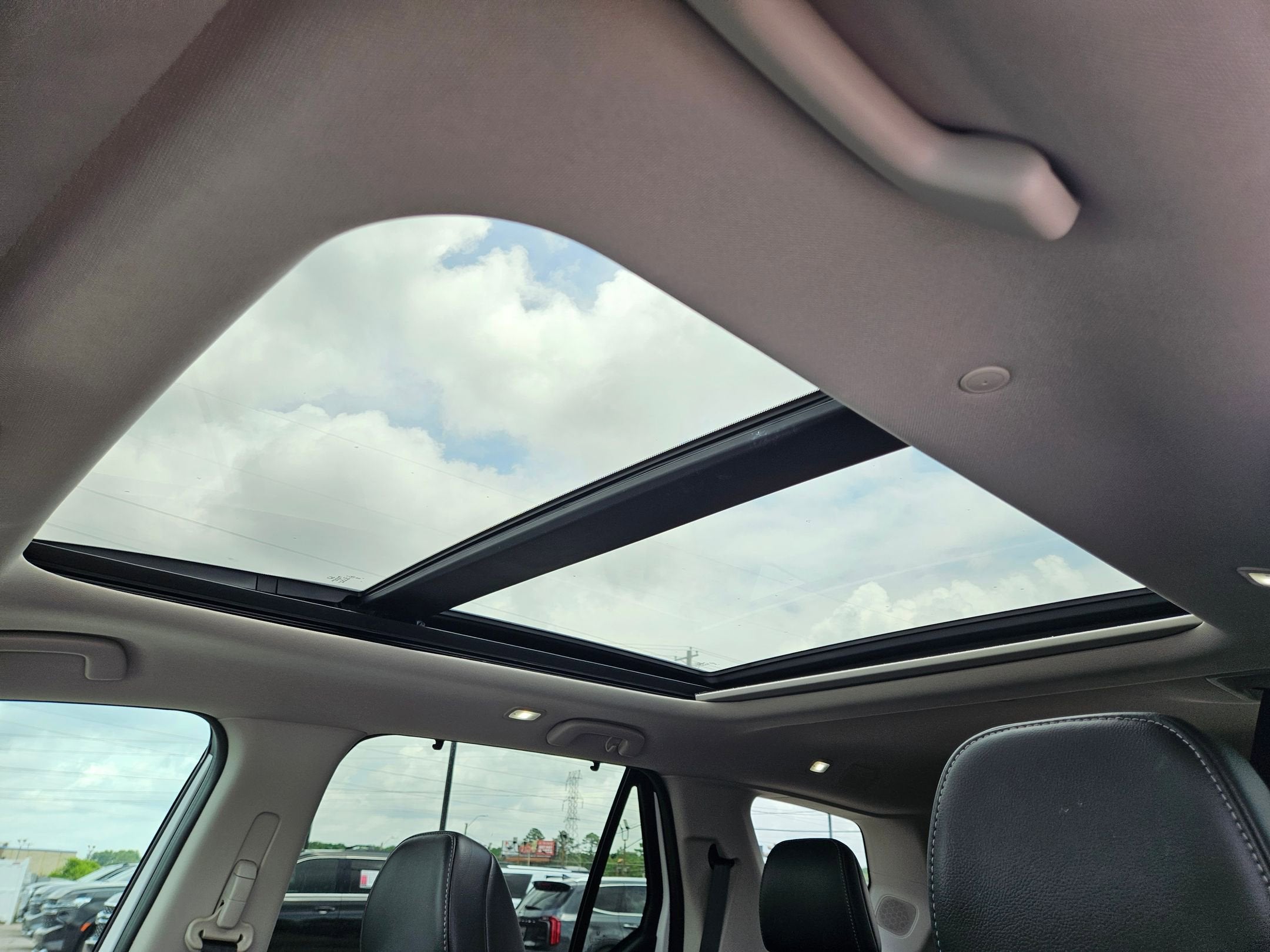 2023 Honda Pilot 2WD Touring