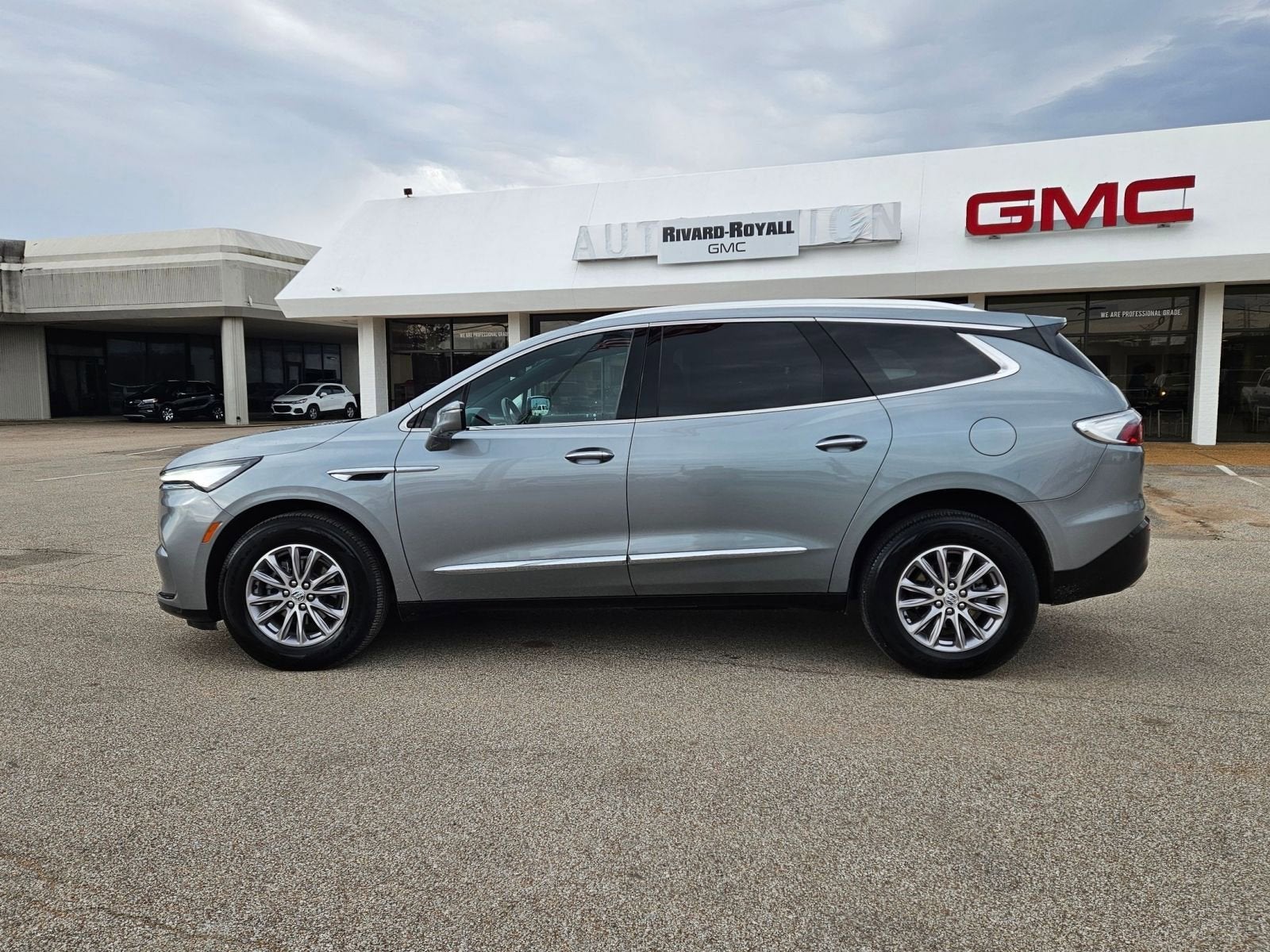 2023 Buick Enclave Premium